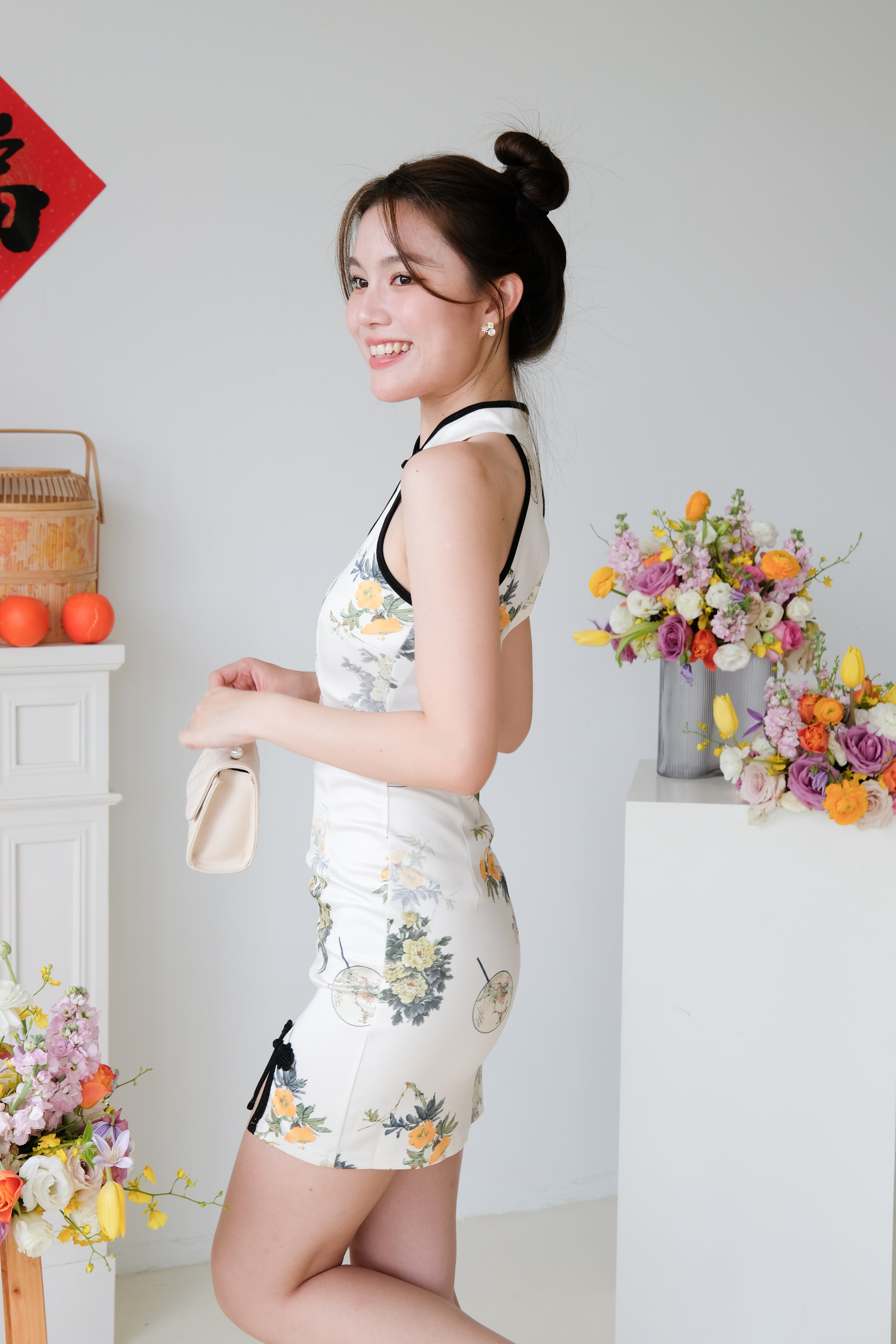 Fuqi Halter Mini Cheongsam (Cream)