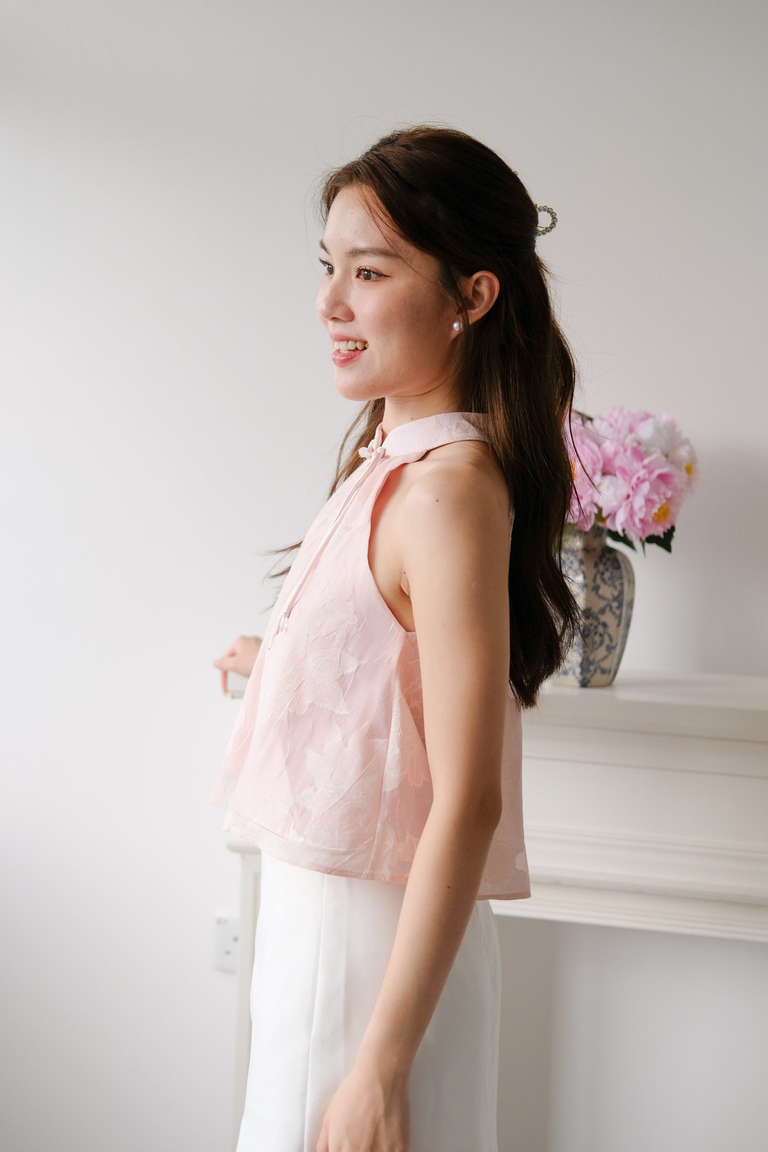 Chu Ran Floral Organza Cheongsam Top (Light Pink)