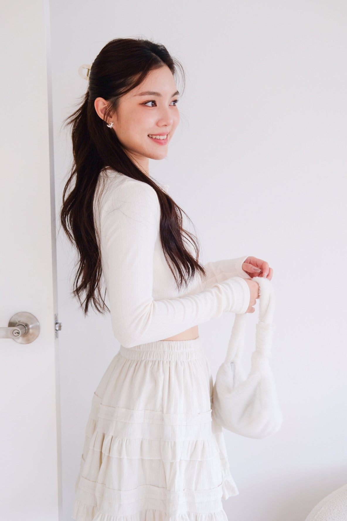 Danielle Cropped Cardigan (Cream)