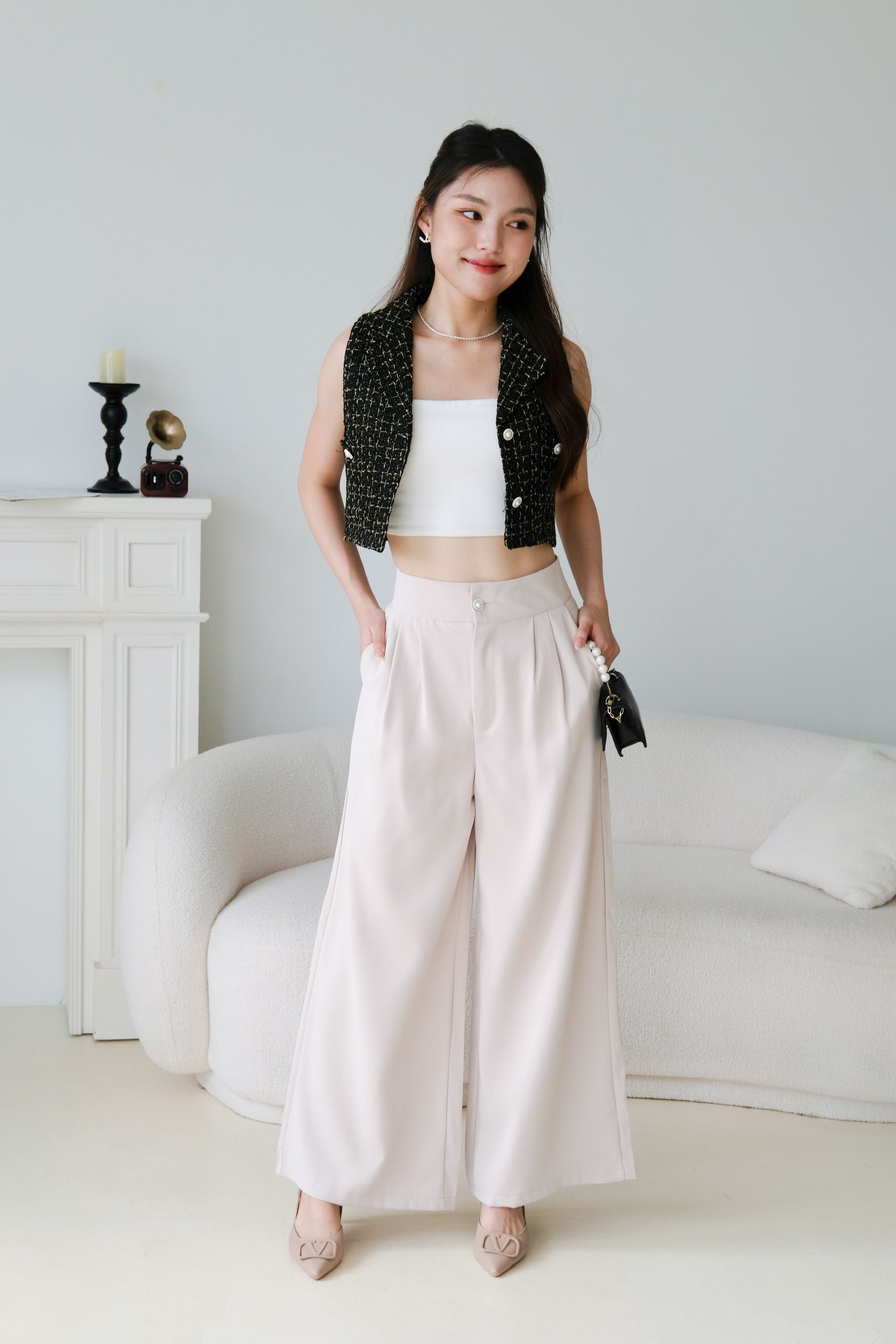 Jamie Pearl Straight Pants (Beige)