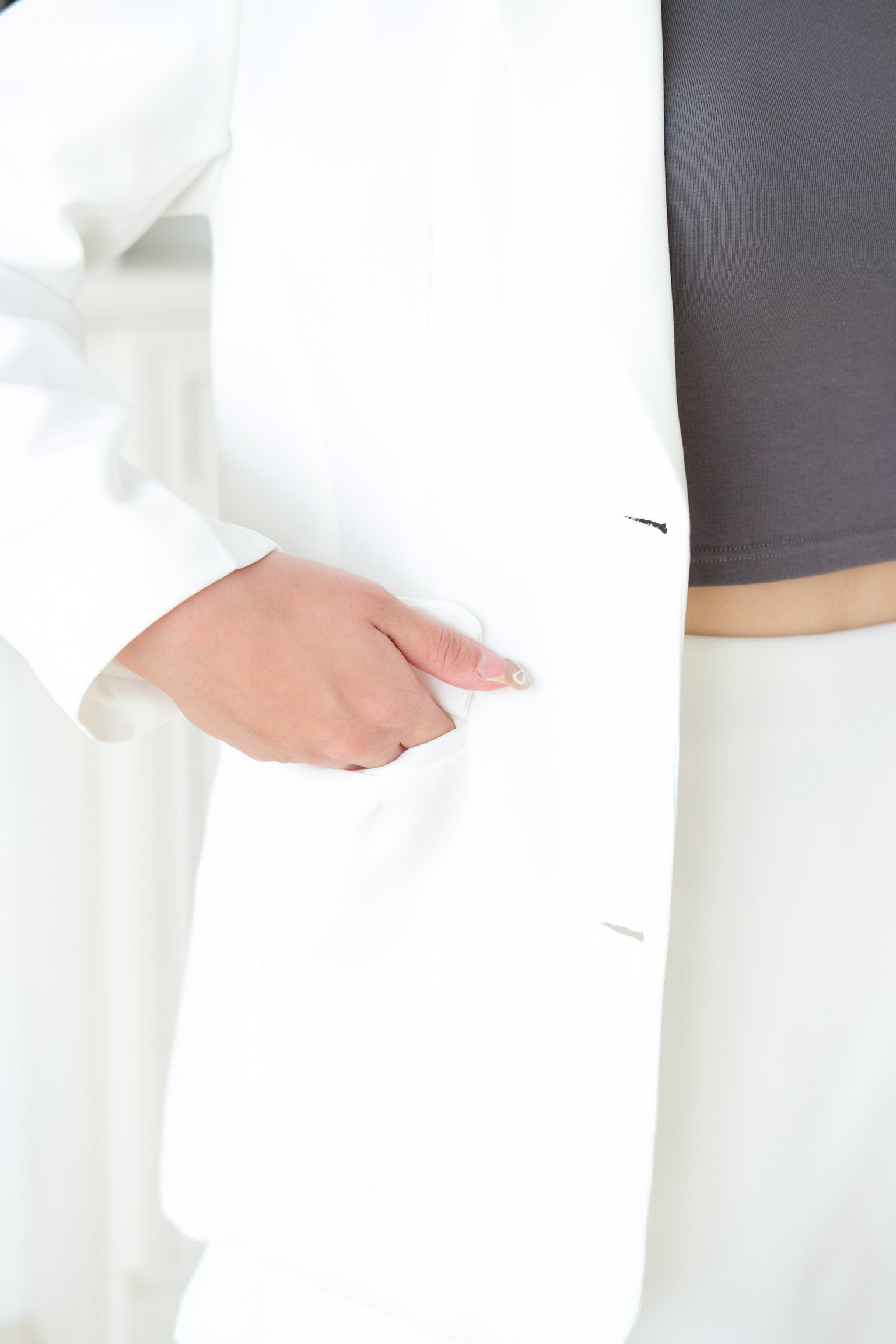 In A Meeting Collared Blazer (White)