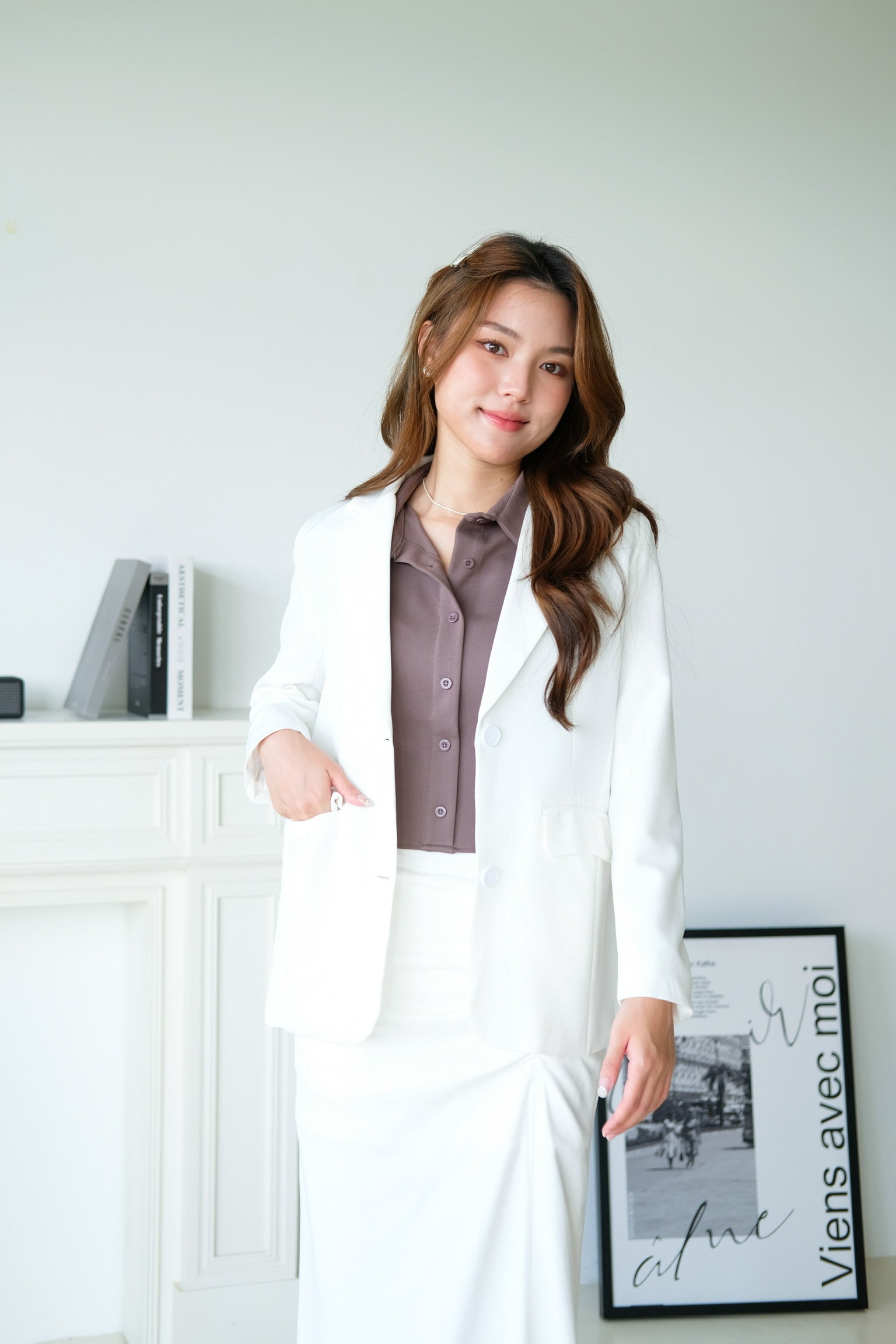In A Meeting Collared Blazer (White)