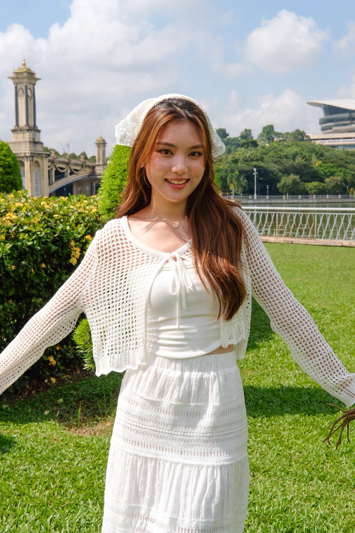 Savannah Beach Knit Cropped Outerwear (White)