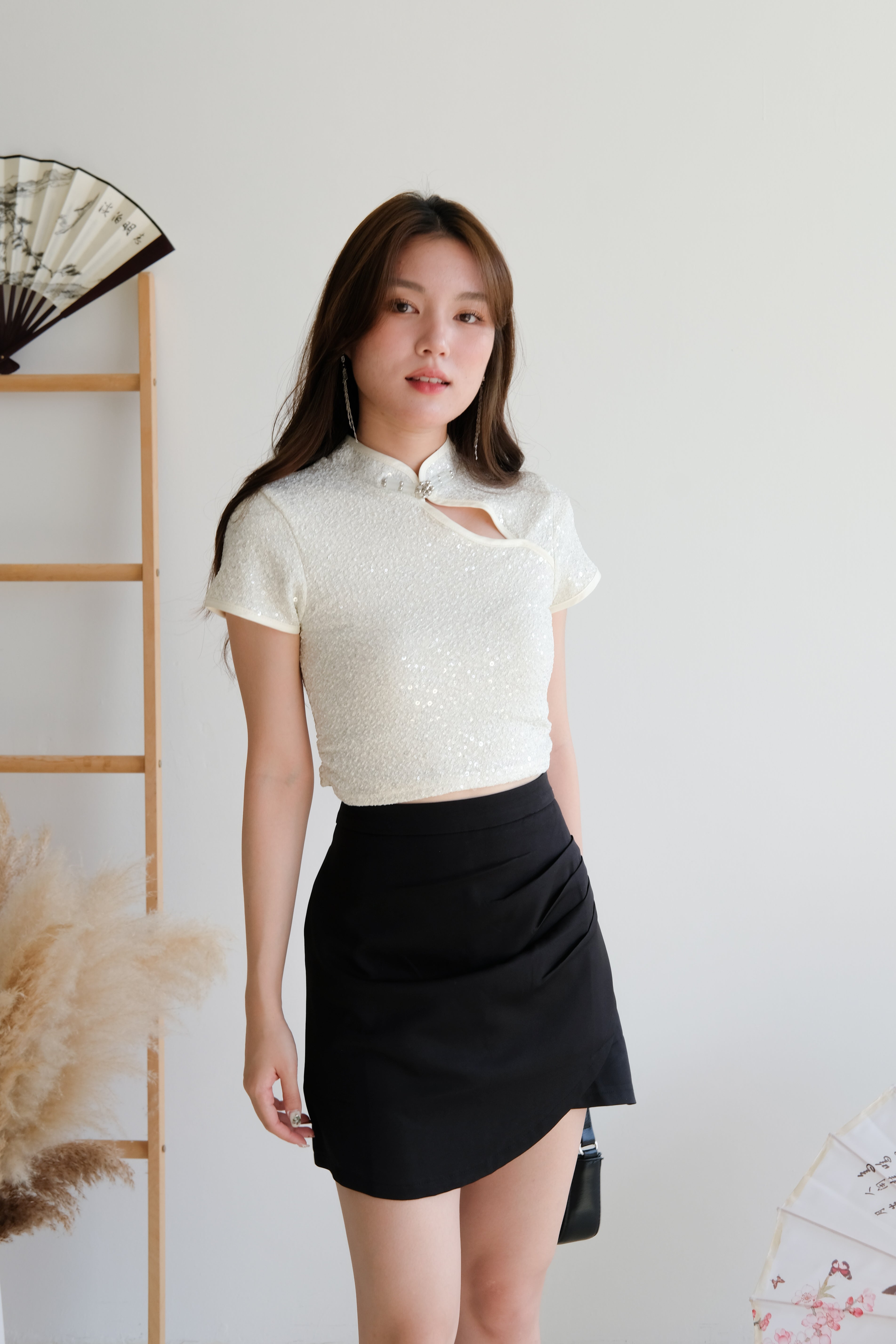 Glimmery Elastic Sequin Top (Cream)