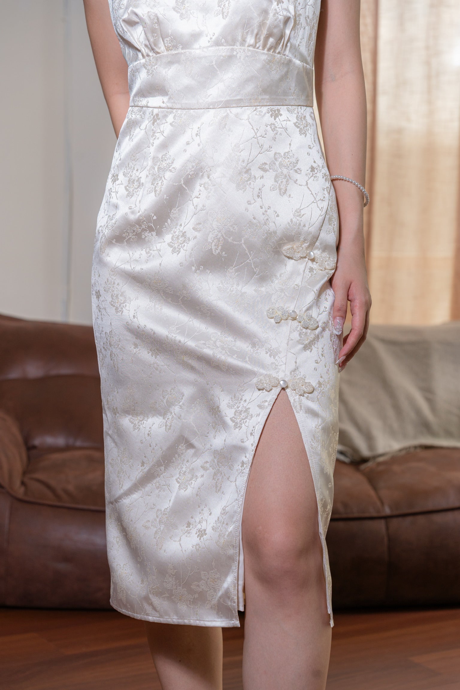 [ETA 15-21 Jan] 花禧团圆 Spring Reunion Halter Midi Cheongsam Dress (Cream)