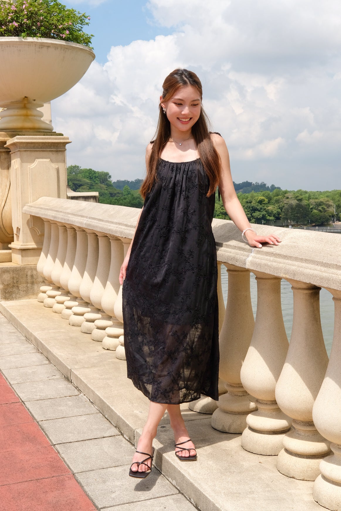 May Vacay Loose Fit Maxi Dress (Black)
