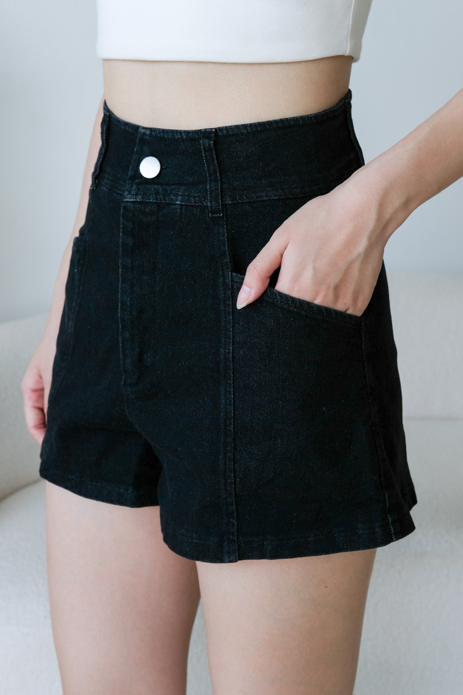 24/7 Denim High Waist Shorts (Black)