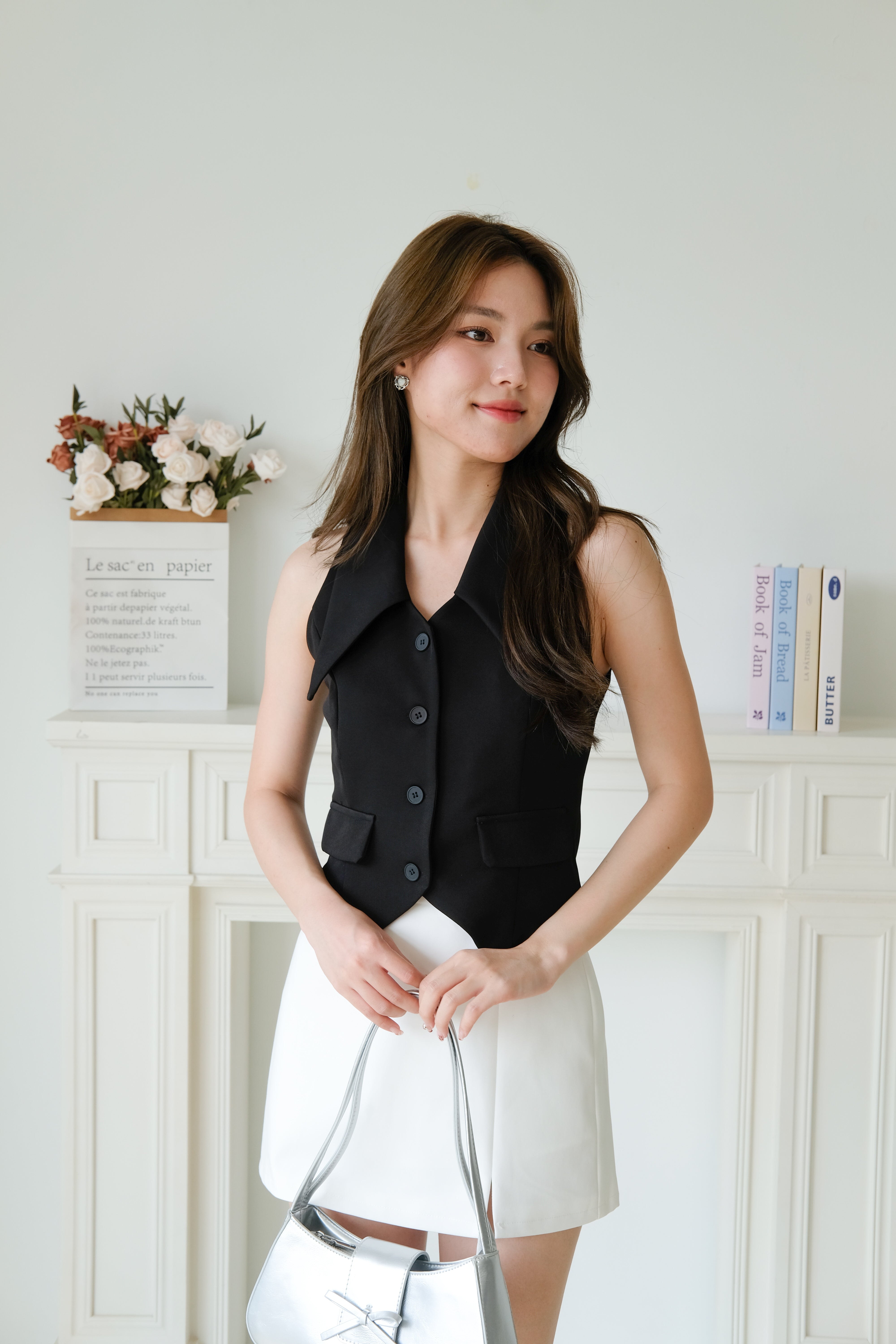 Beatrix Vest Top (Black)