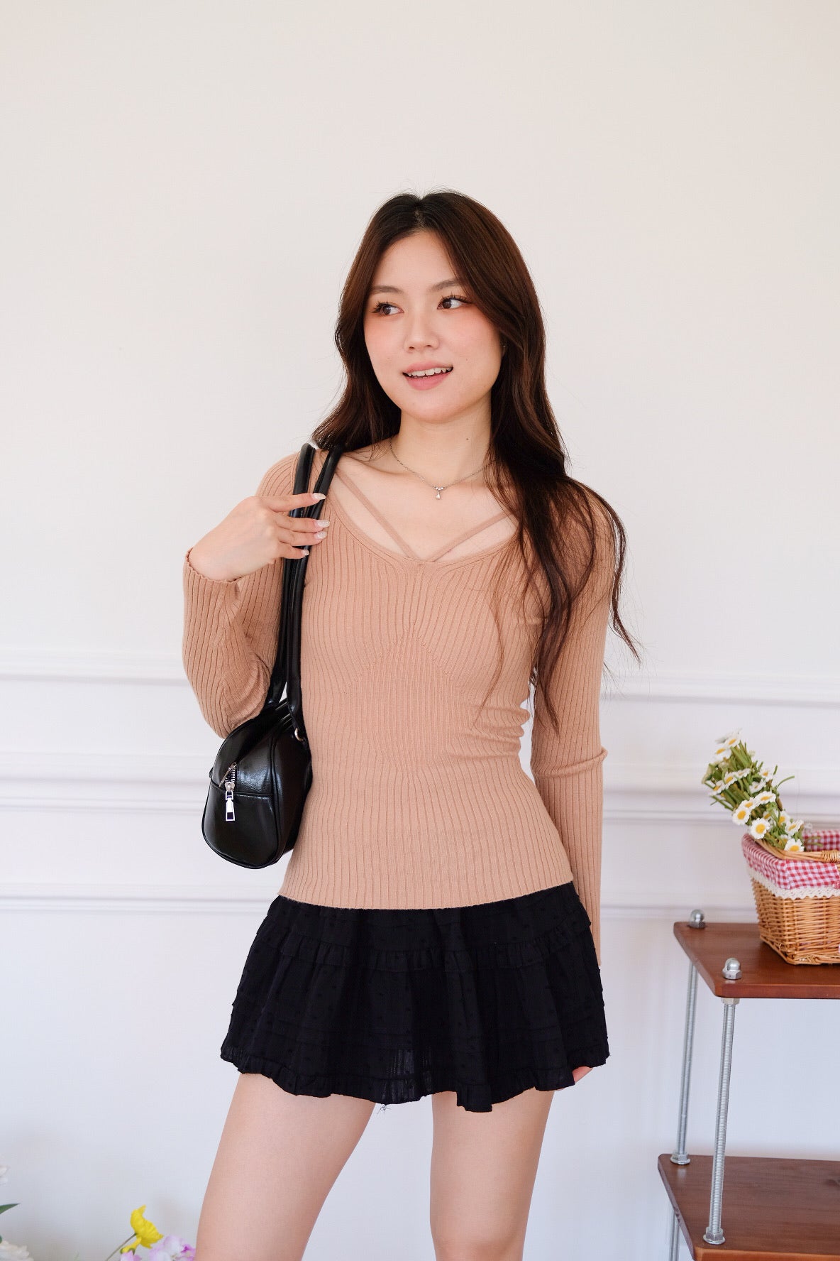 Tristan V Line Sculpted Long Sleeves Top (Khaki)