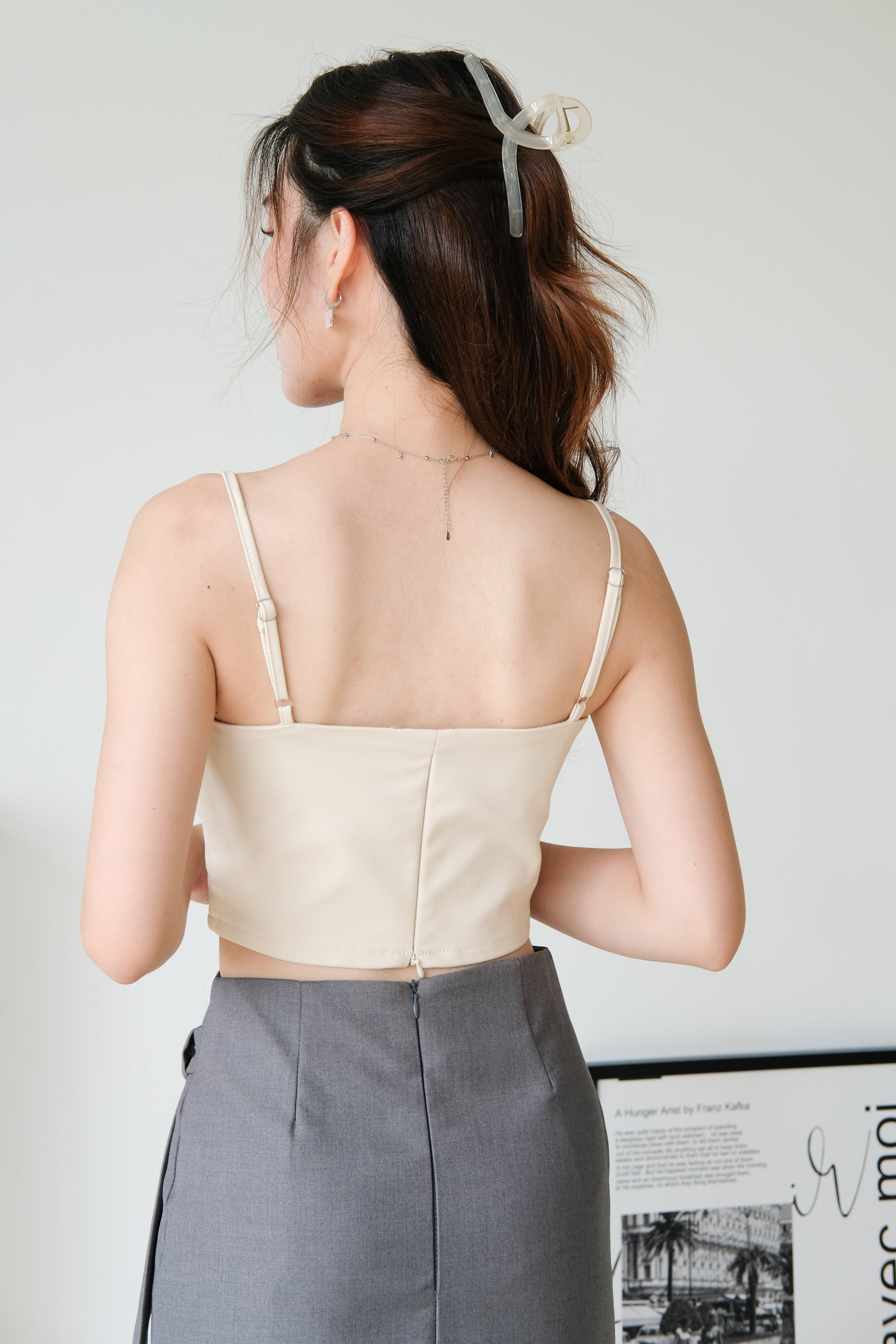 Evans Twist Cami Crop (Cream)