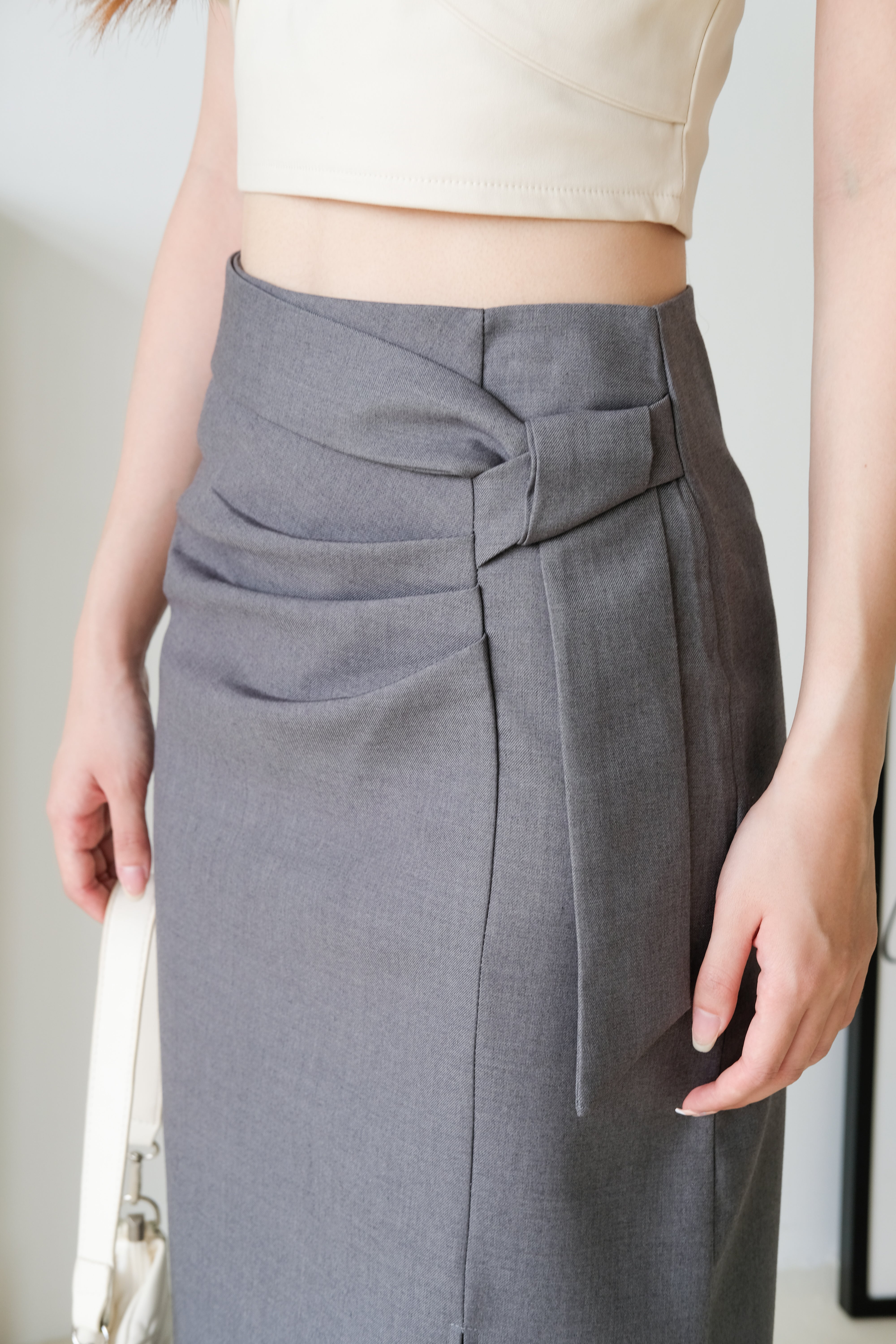 Addie Side Ruched Pencil Skirt (Grey)