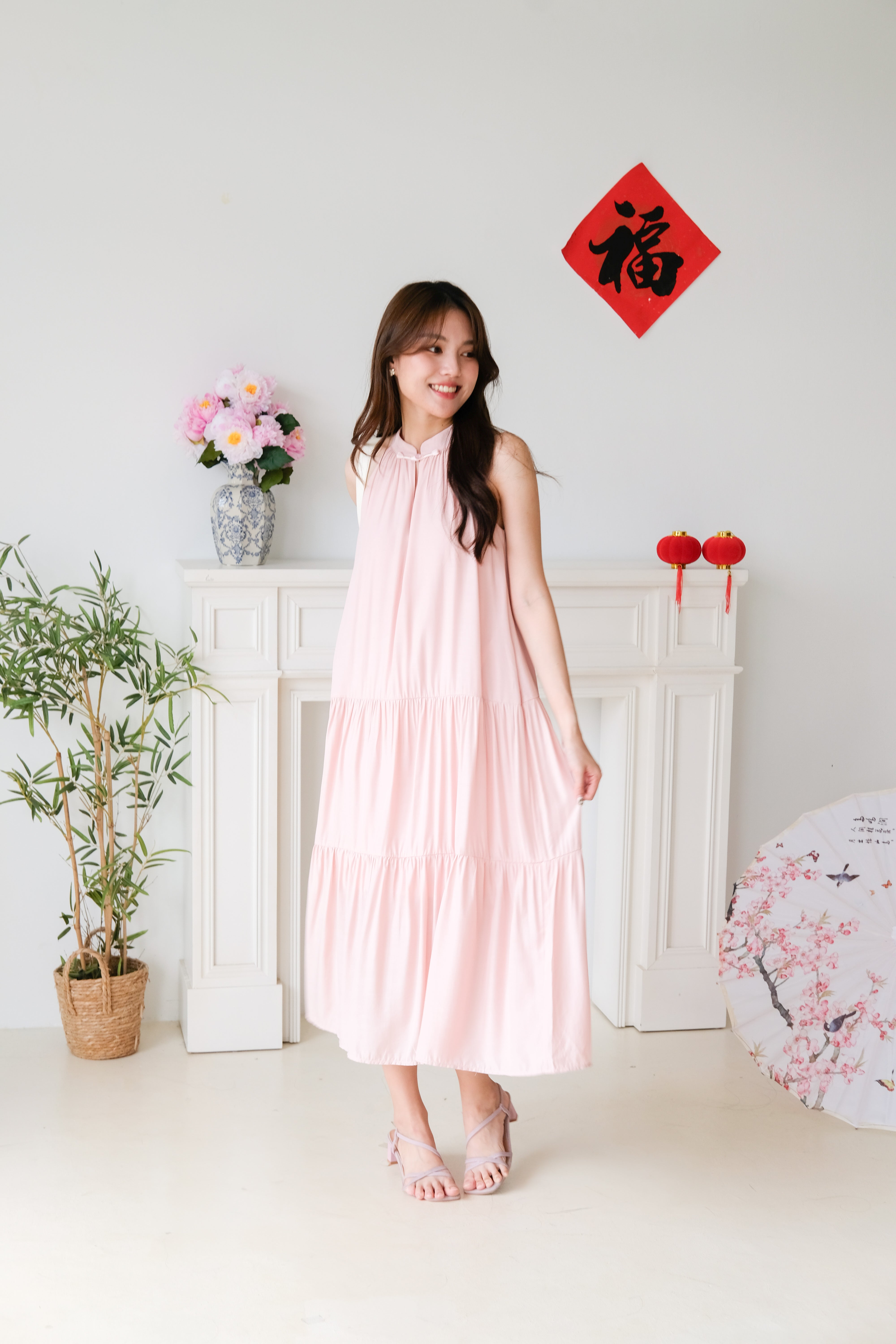 Qi Mandarin Collar Babydoll Tiered Dress (Peach Pink)