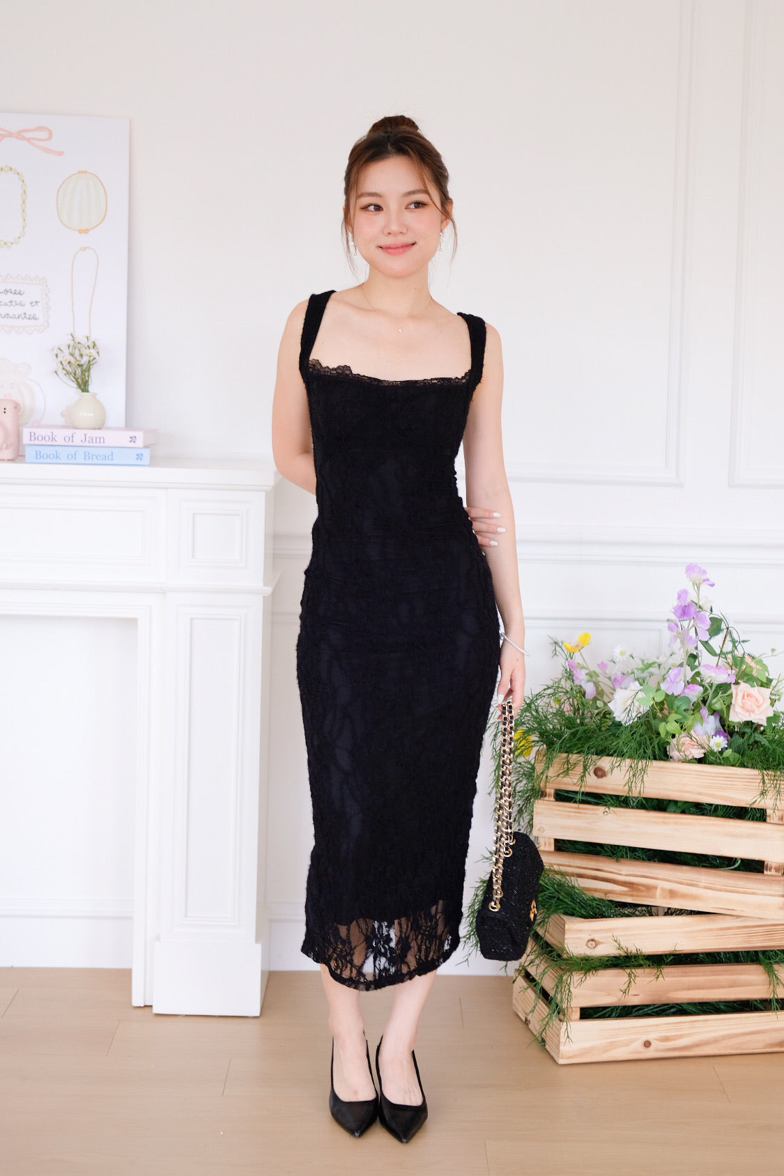 Aralyn Lace Sculpted Bodycon Midi Dress (Black)