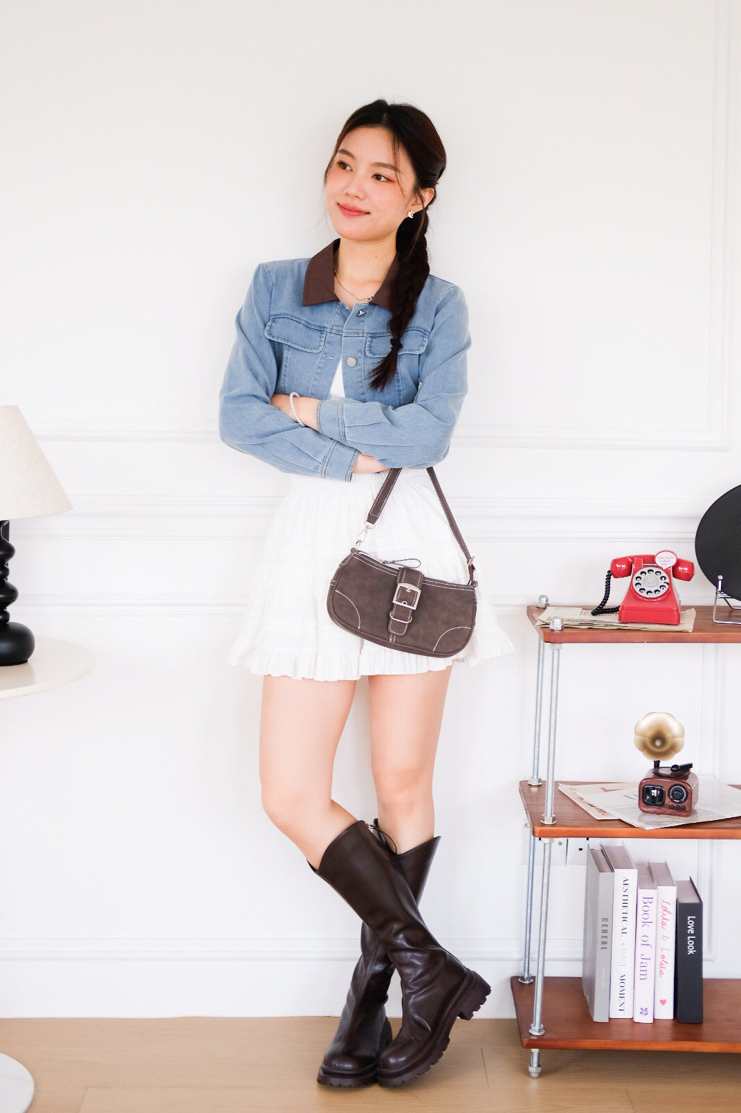 Crosby Contrast Denim Cropped Jacket (Light Blue)