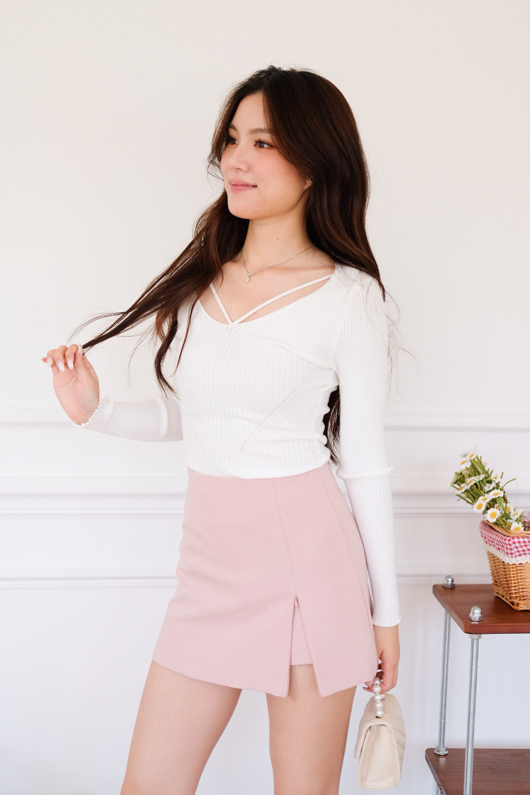Tristan V Line Sculpted Long Sleeves Top (White)