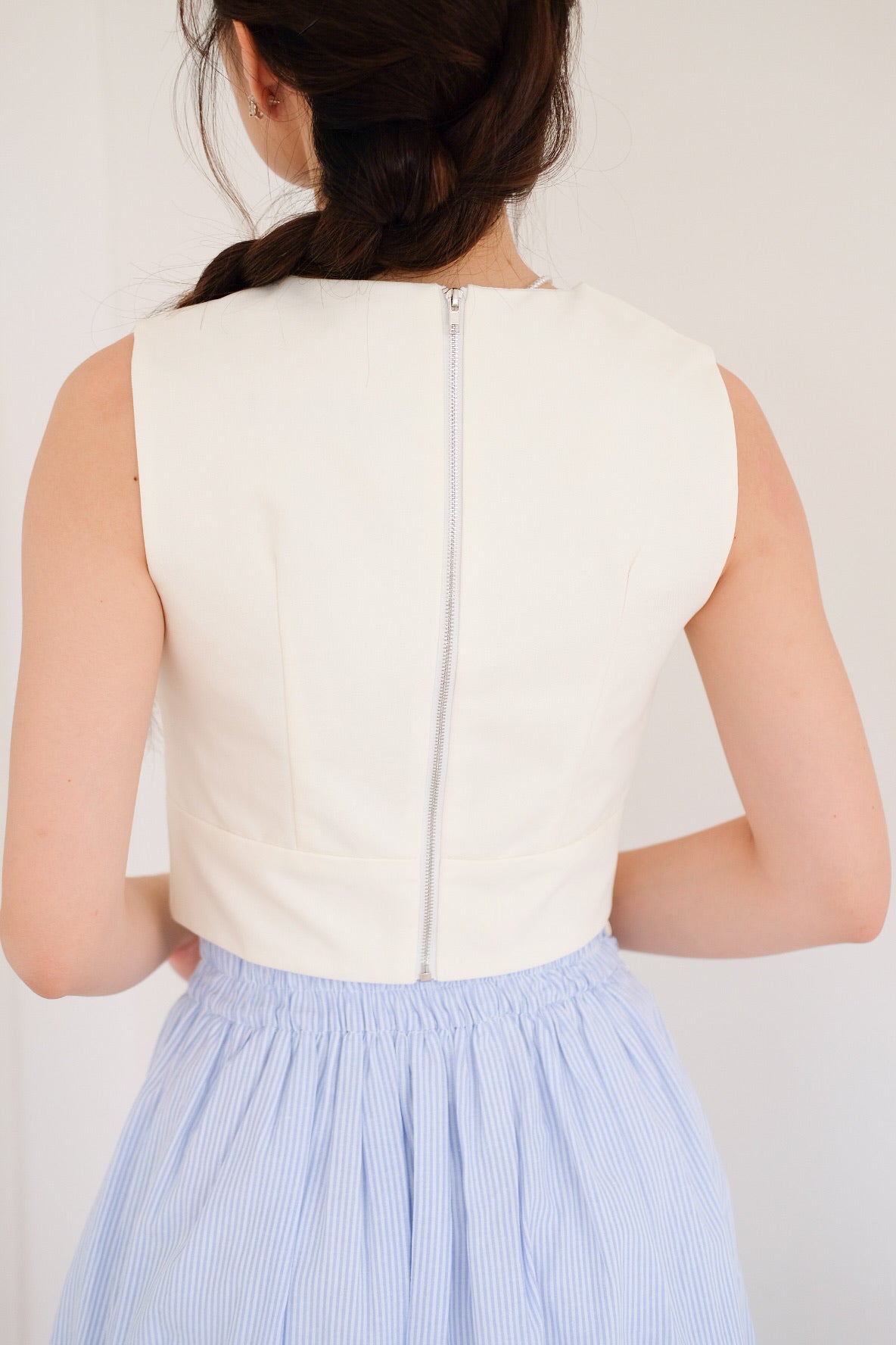Hayley Sweetheart Crop Top (White)