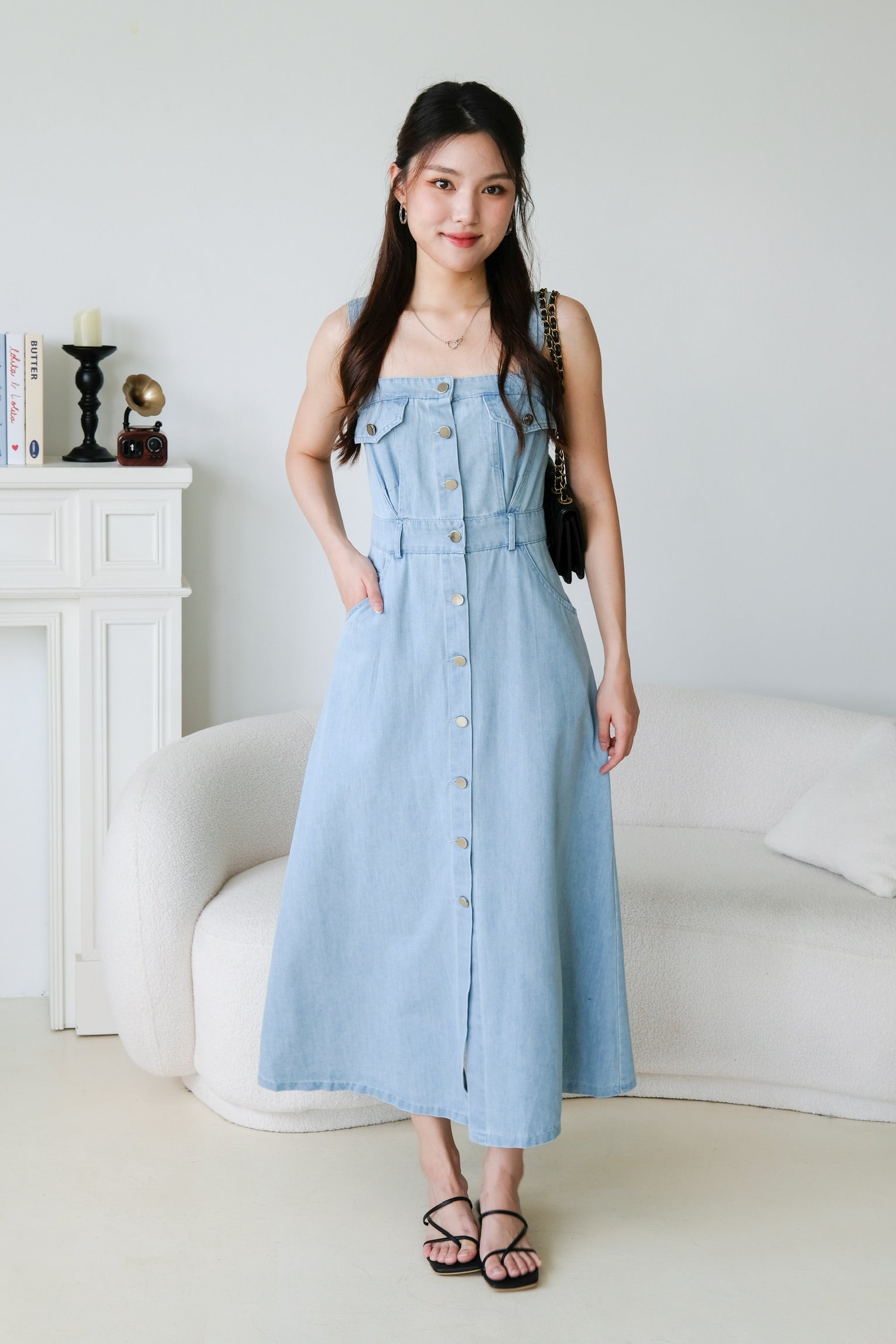 Ean Button Down Denim Maxi Dress (Light Blue)