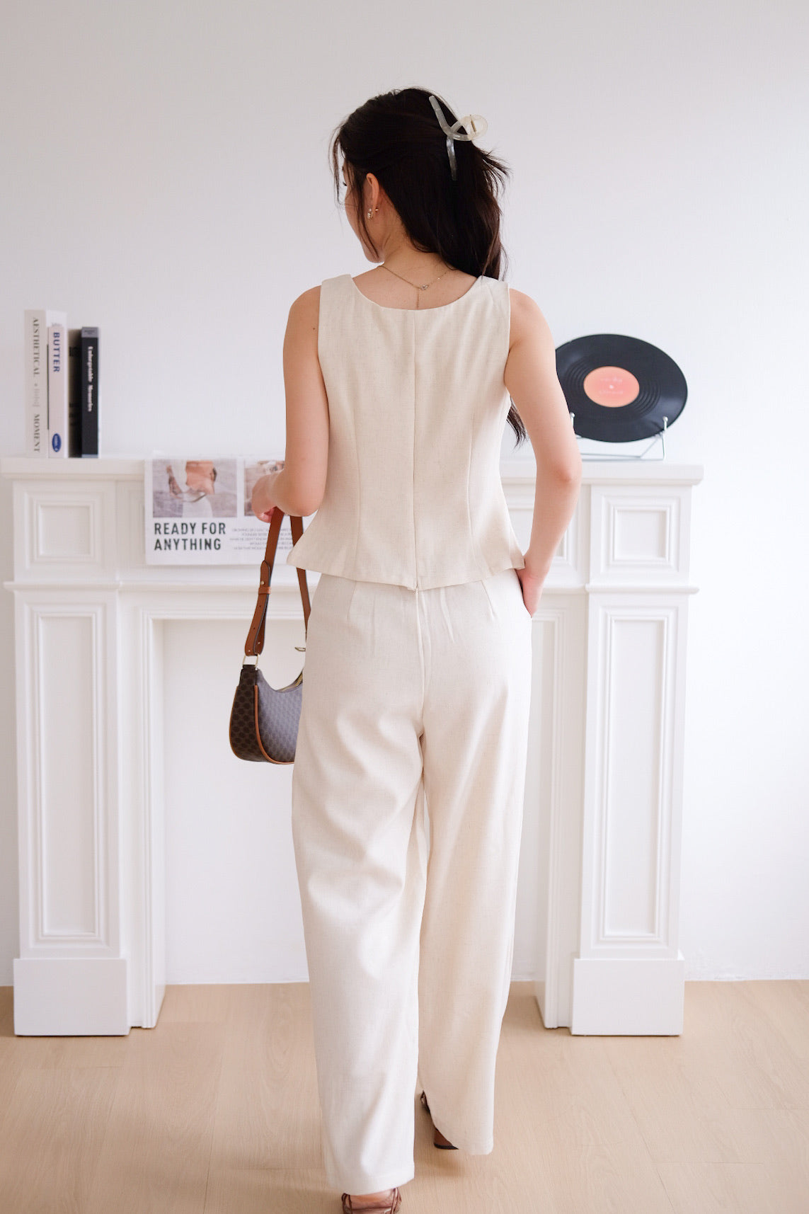 Reagan Square Neck Minimal Set (Beige)