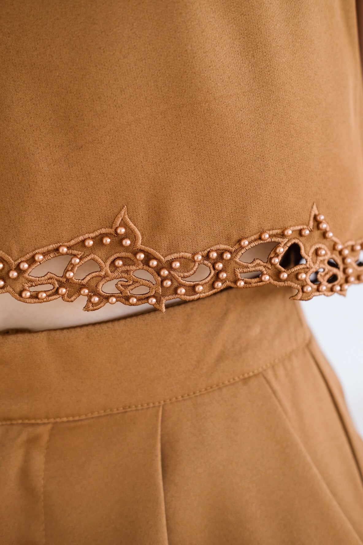 Petrina Eyelet Collared Set (Mocha)