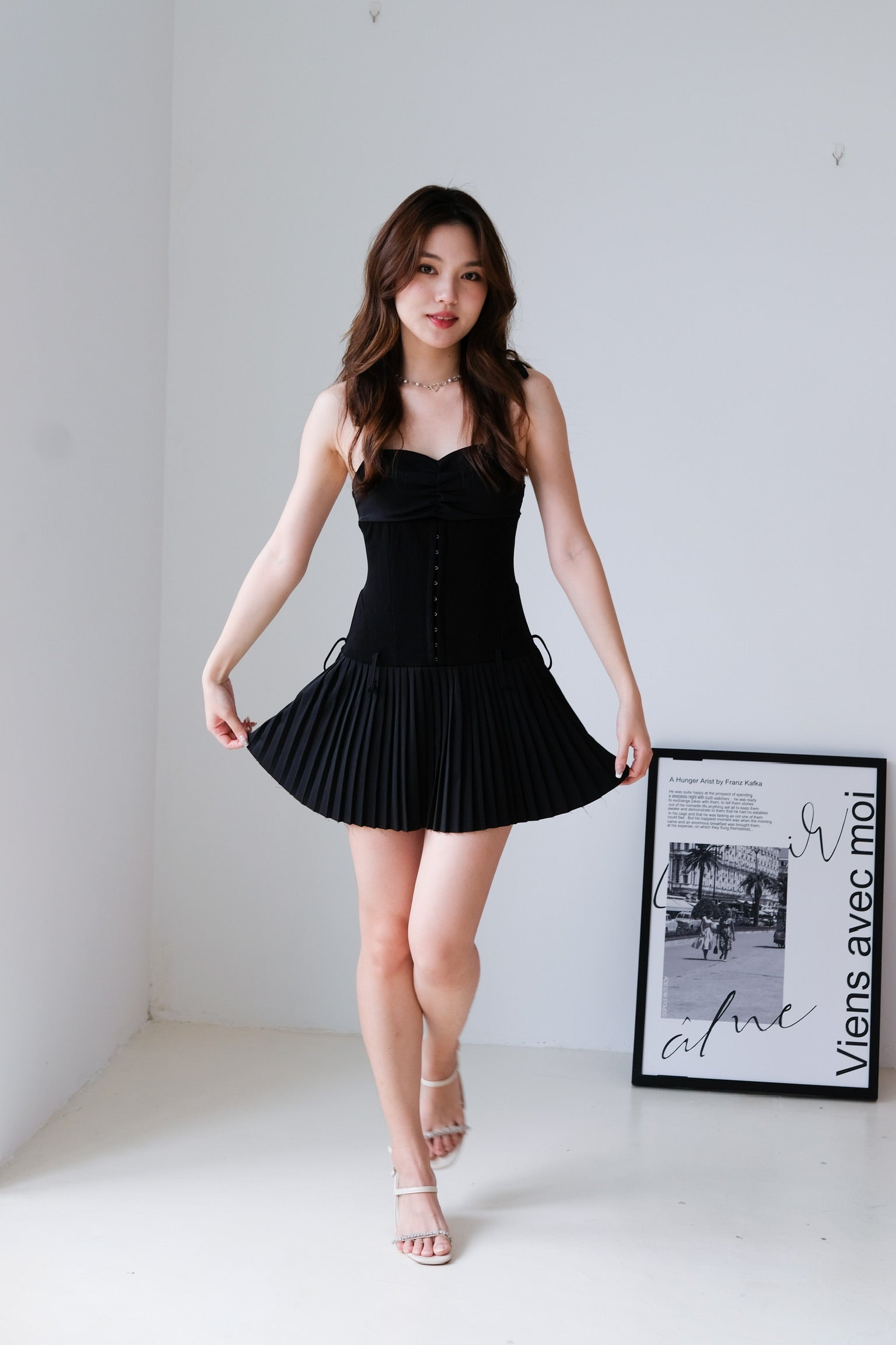 Larissa Ballerina Pleated Dress (Black)