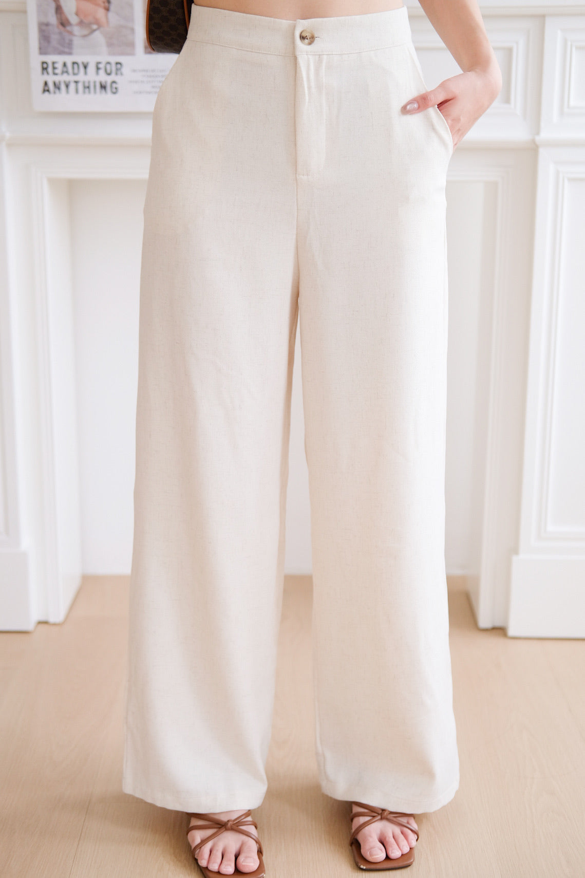 Reagan Square Neck Minimal Set (Beige)