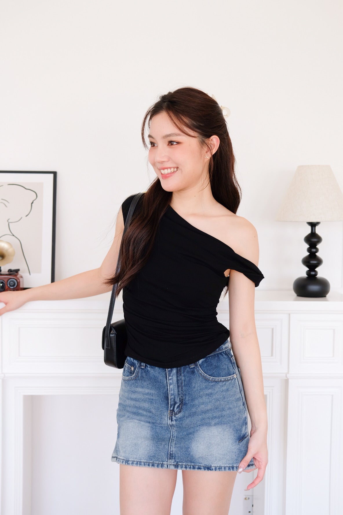 Deborah One Shoulder Ruched Top (Black)