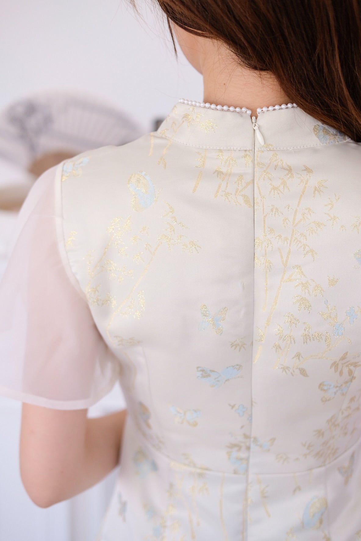 蝶梦 Butterfly Flutter Pearl Cheongsam Dress (Cream)