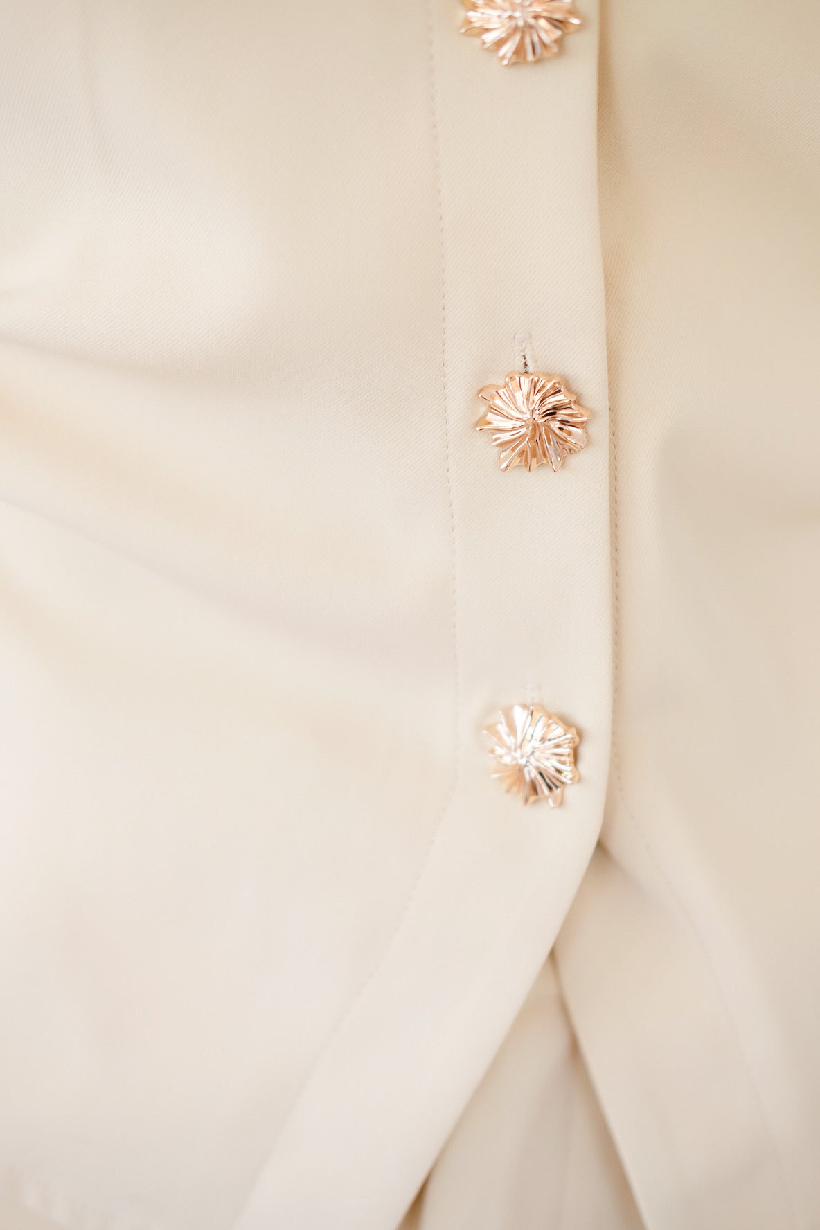 Jarelle Metallic Button Set (Yellow)
