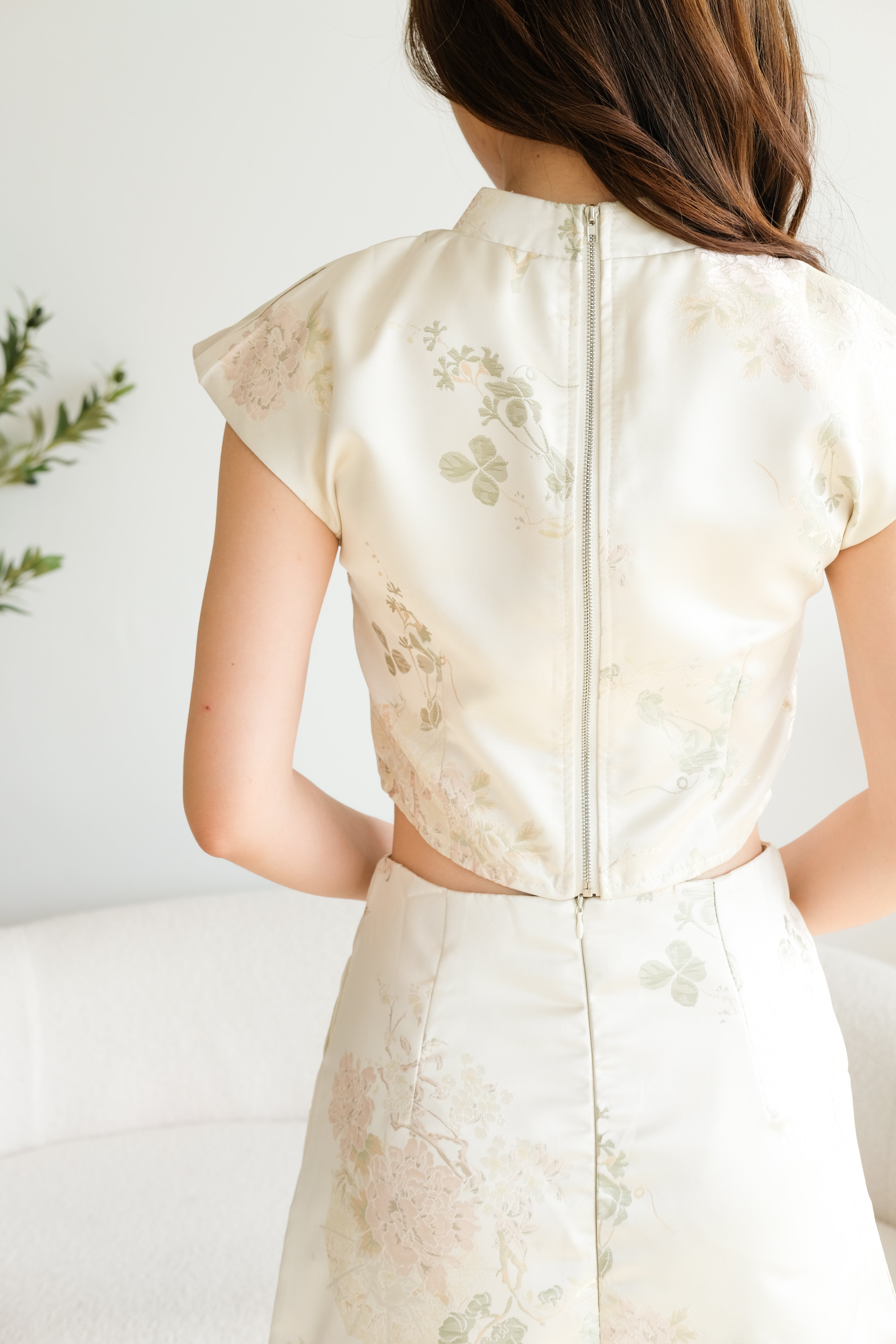 Yue Ya Modern Cheongsam (Cream)