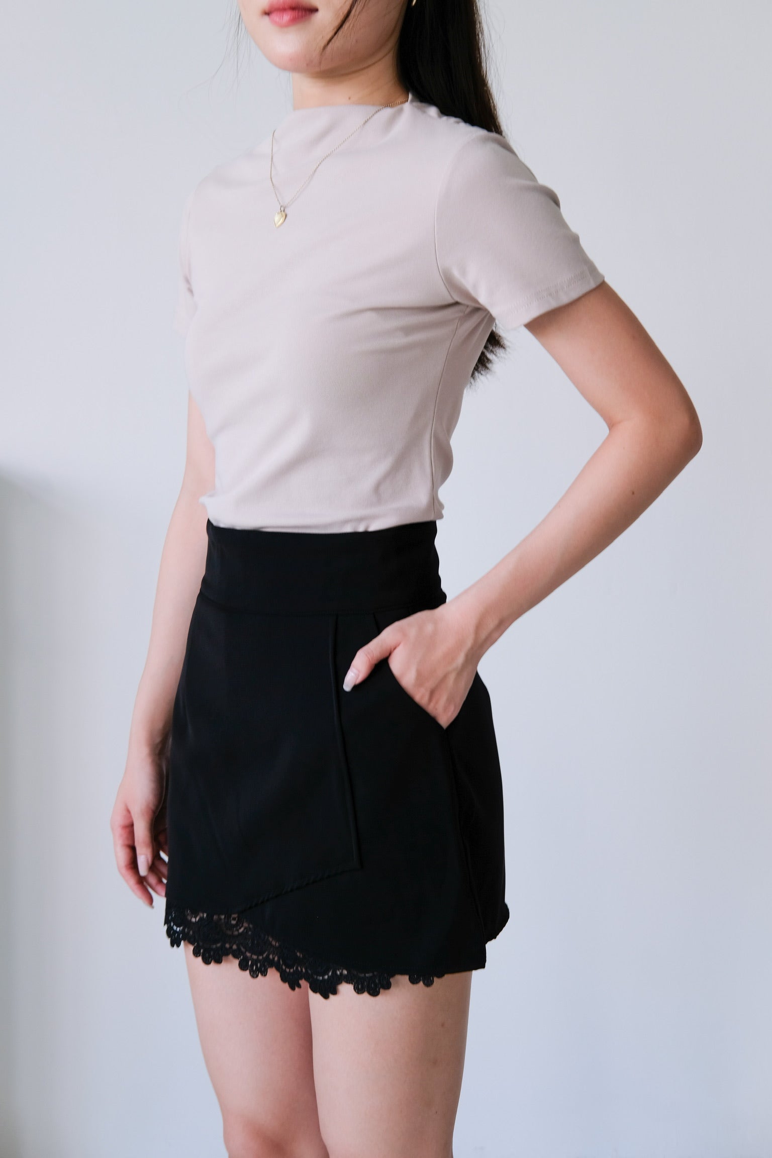 Lovane Crochet Skirt (Black)