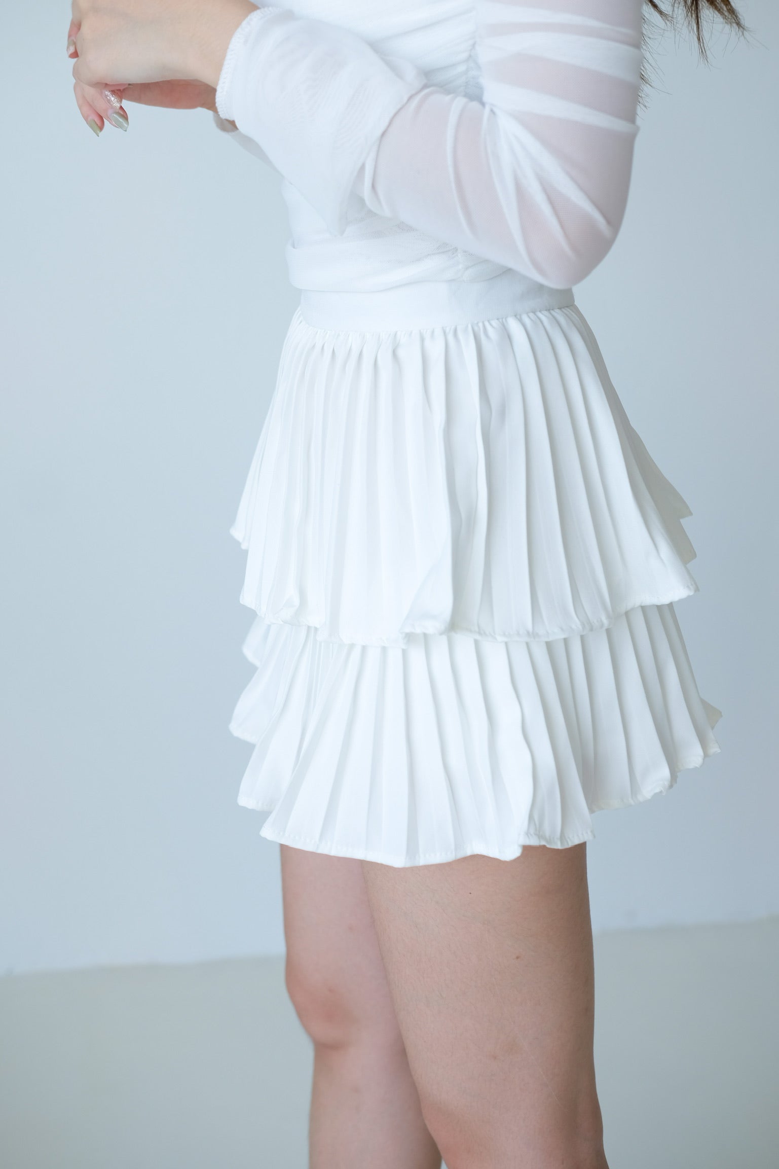 Dainty Pleated Skorts (White)