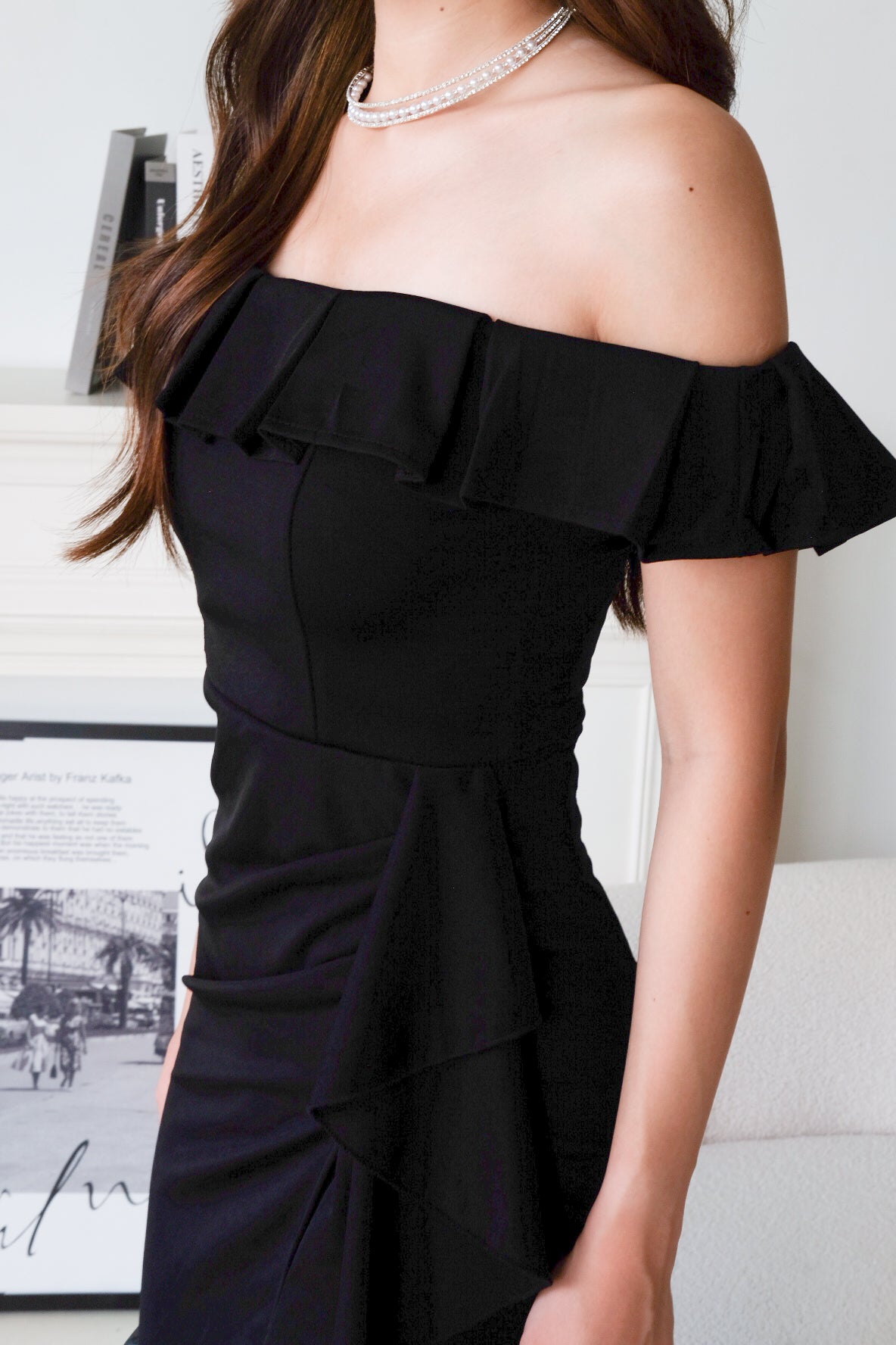 Dione Off Shoulder Slit Dinner Maxi Dress (Black)
