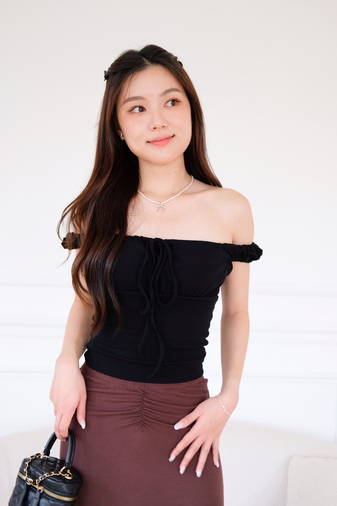 Kimmy Ruched Off Shoulder Crop Top (Black)