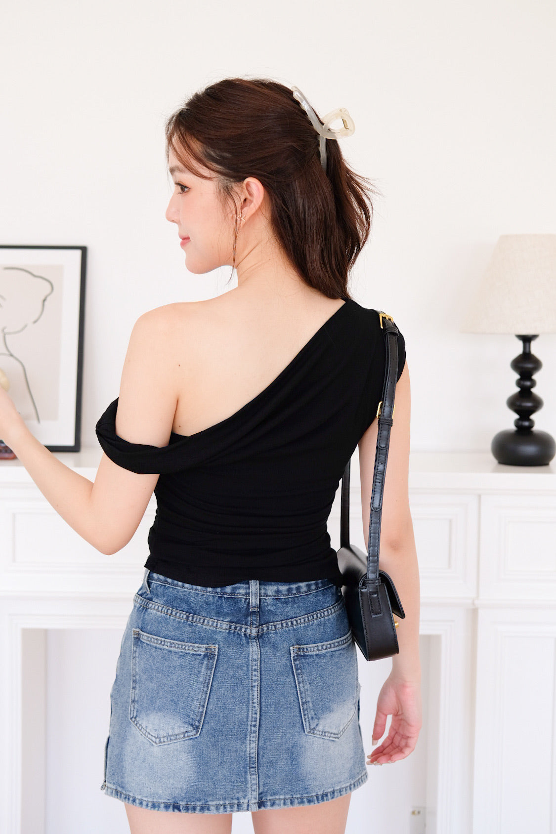 Deborah One Shoulder Ruched Top (Black)
