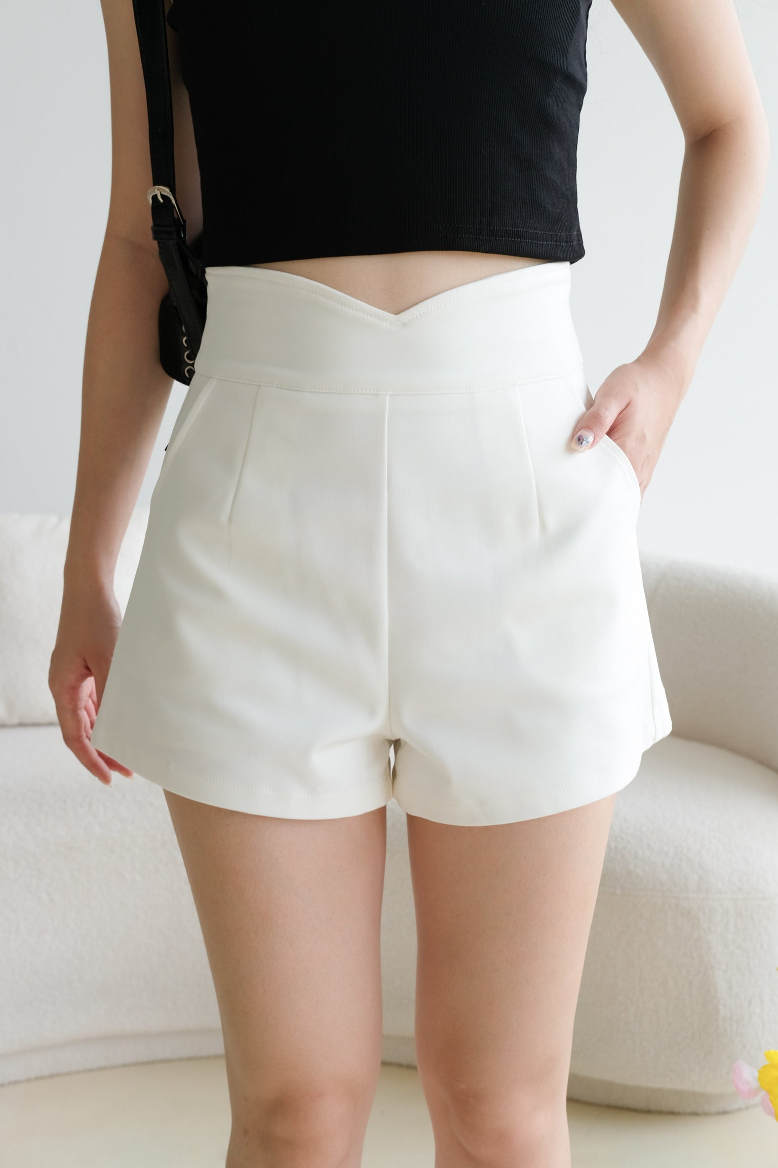 Nova Sweetheart High Waist Shorts (White)