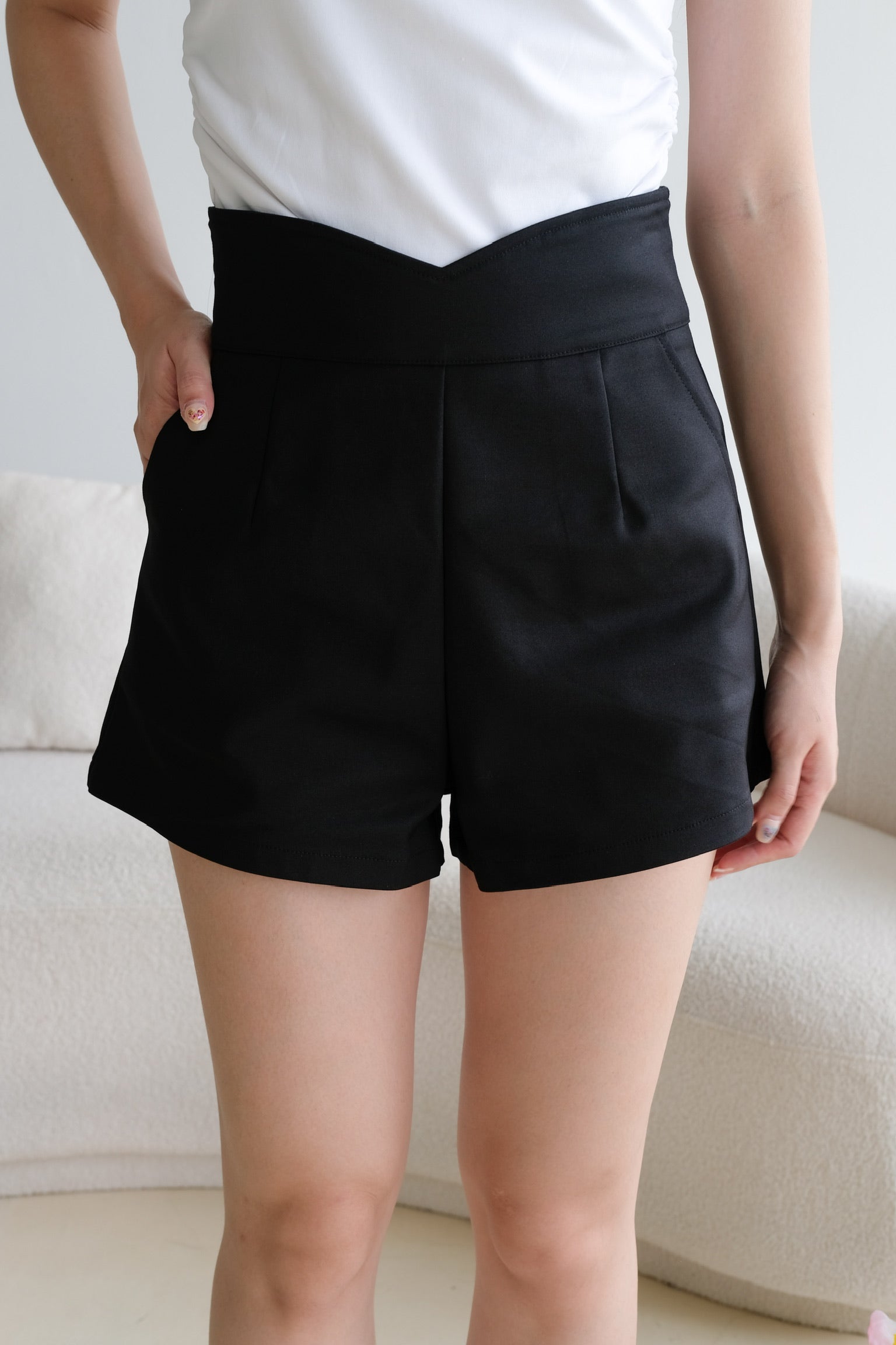 Nova Sweetheart High Waist Shorts (Black)