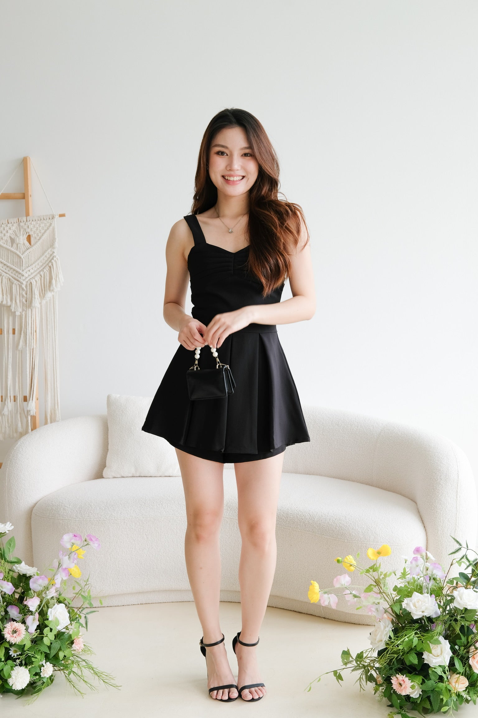 Madeline Pleated Sweetheart Romper (Black)