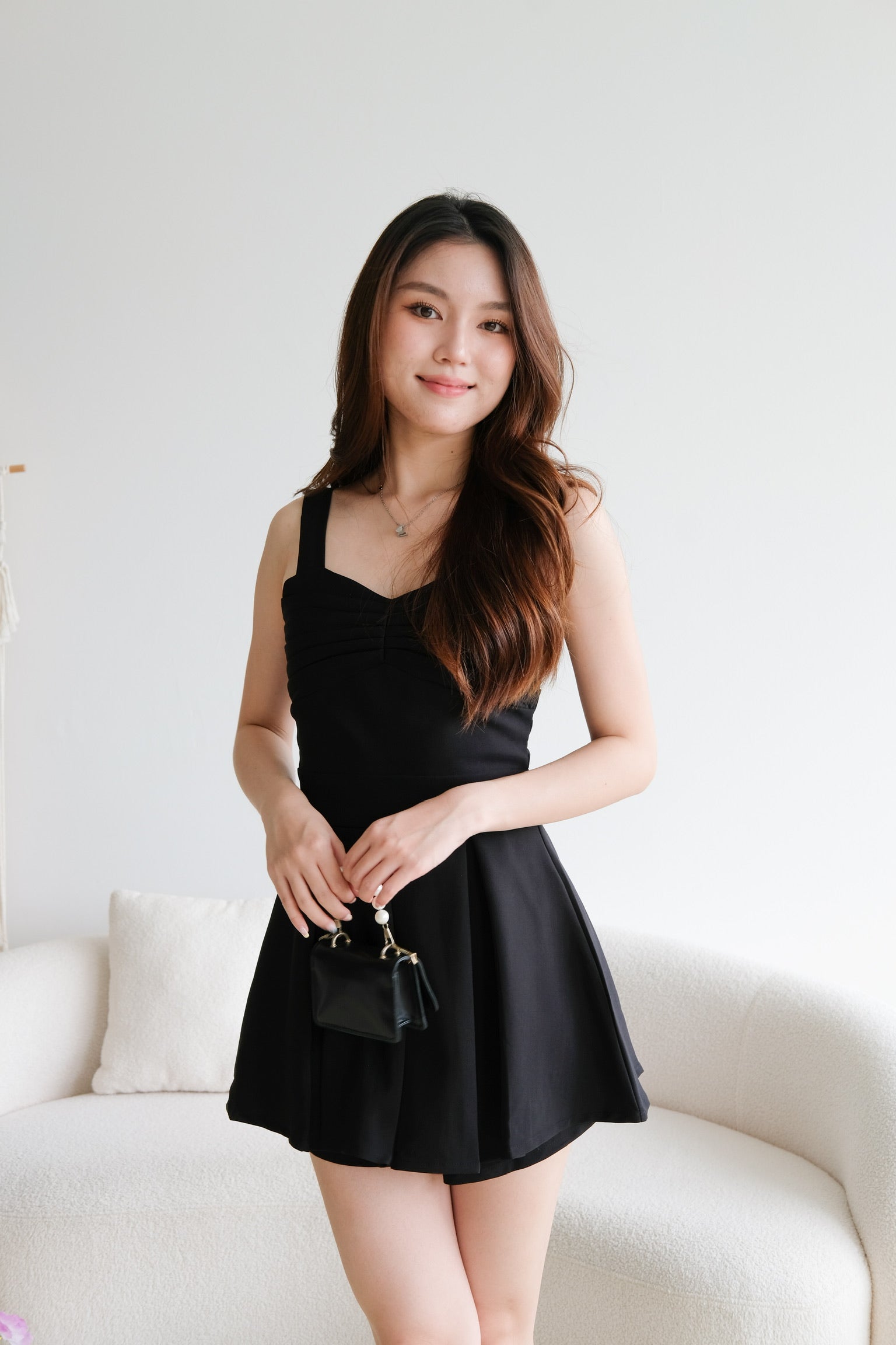 Madeline Pleated Sweetheart Romper (Black)