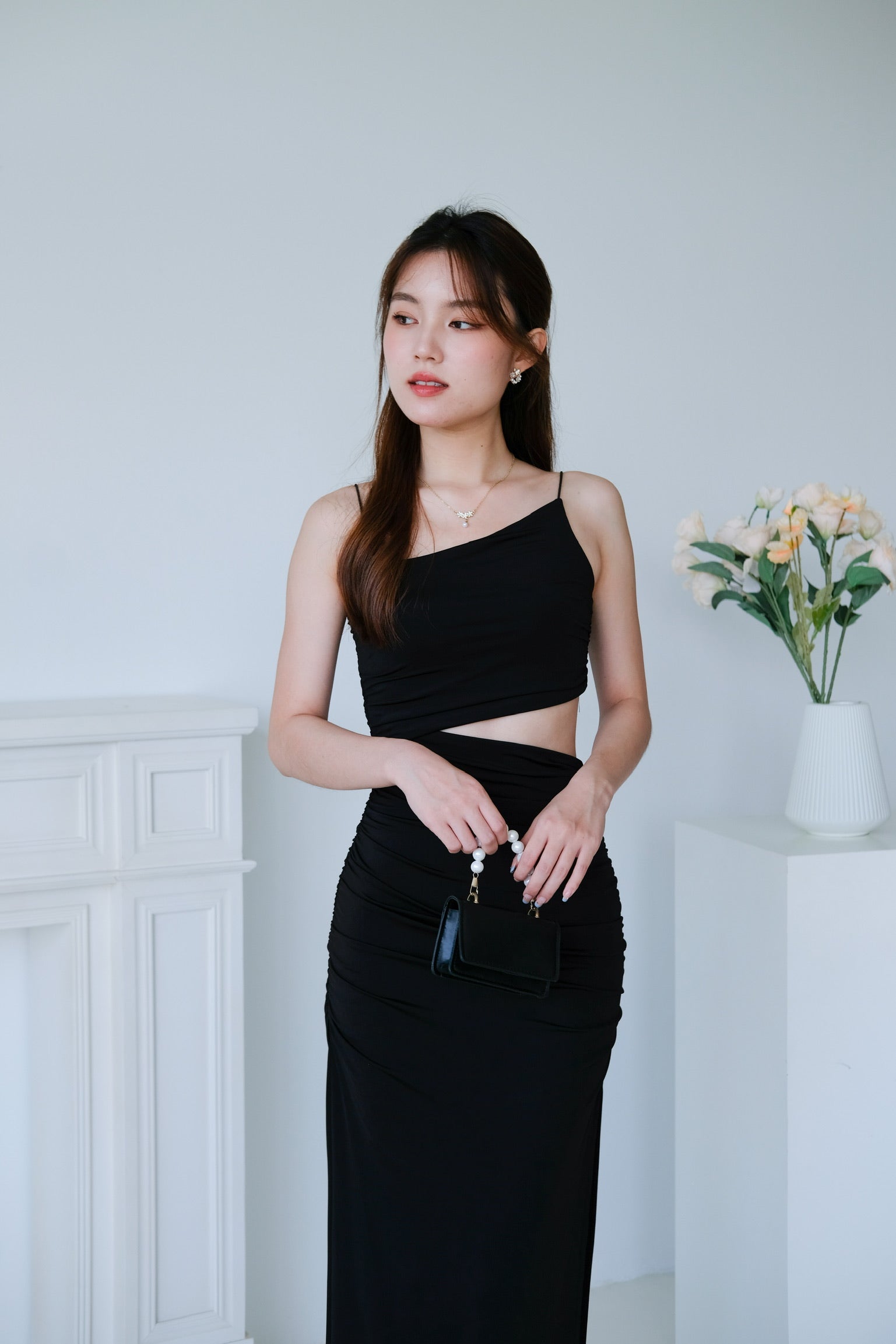 Mystery Cut In Maxi Dress (Black)