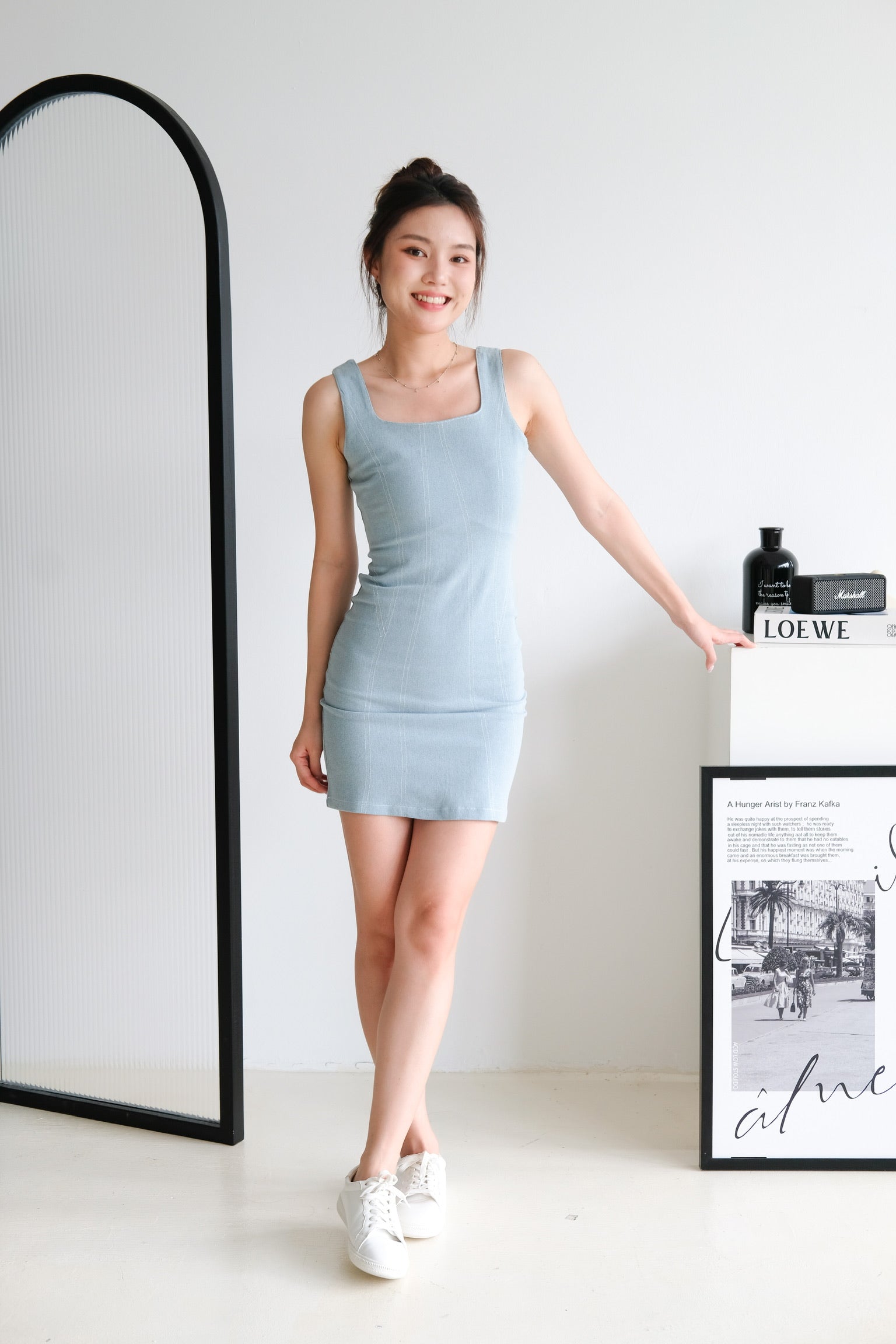 Slyvia Denim Bodycon Dress (Light Blue)