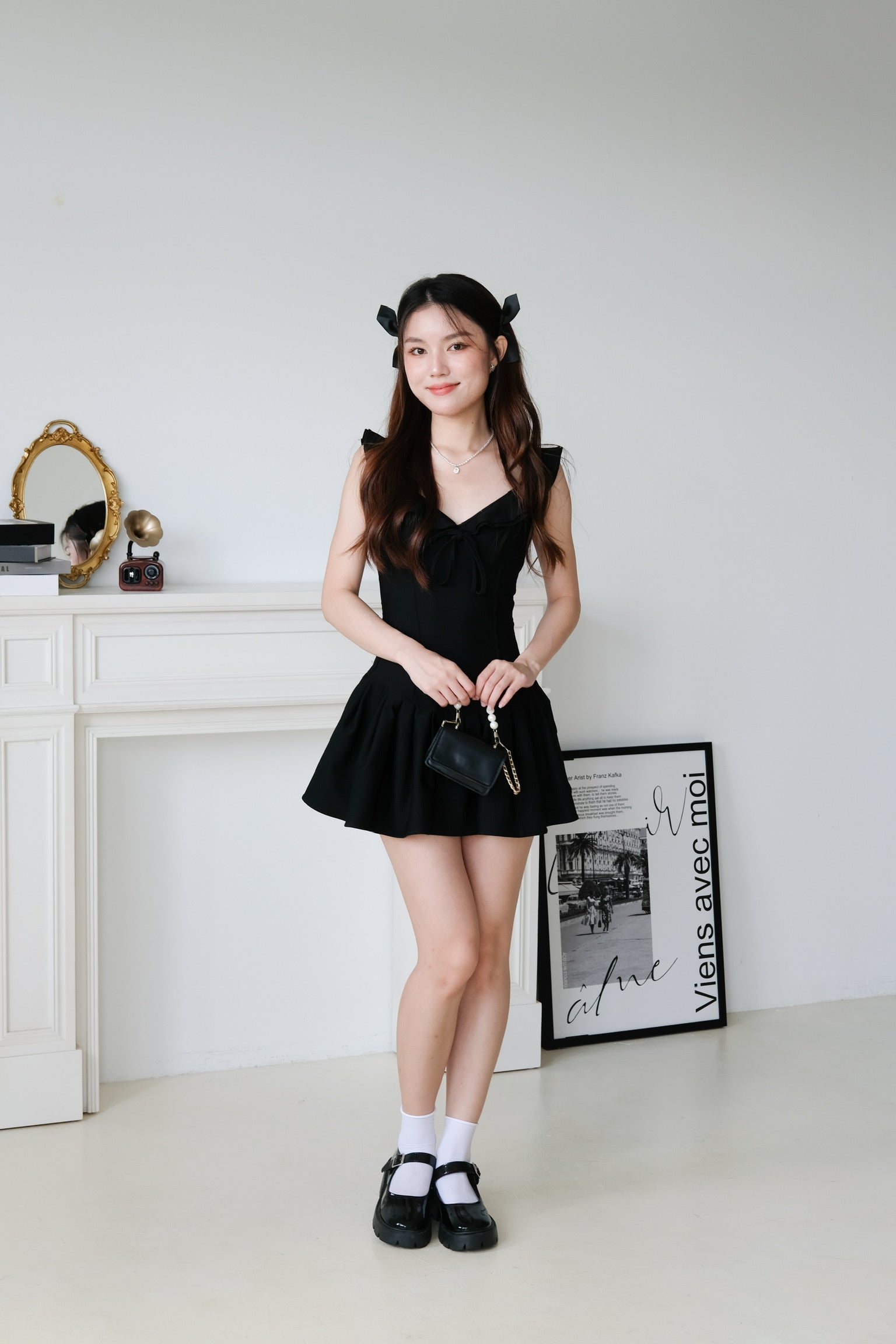 Darilyn Ribbon Pleated Dress (Black)