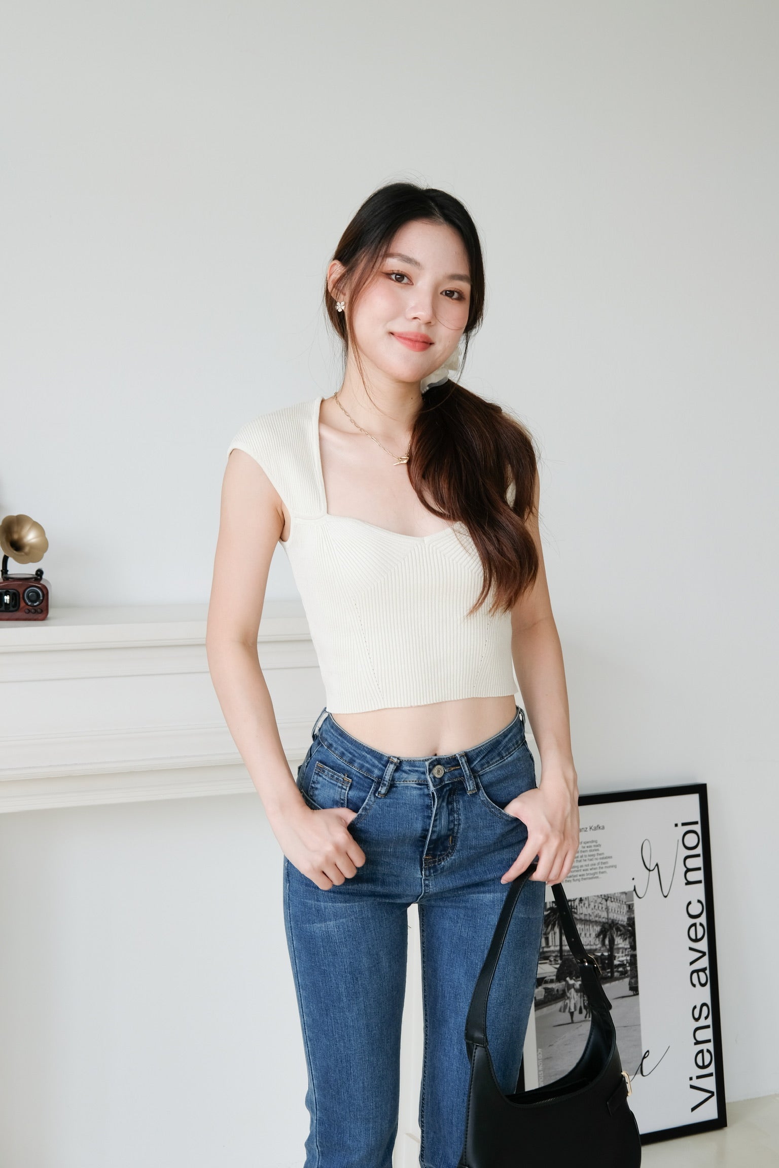 Gina Sweetheart Knit Crop Top (Beige Clay)