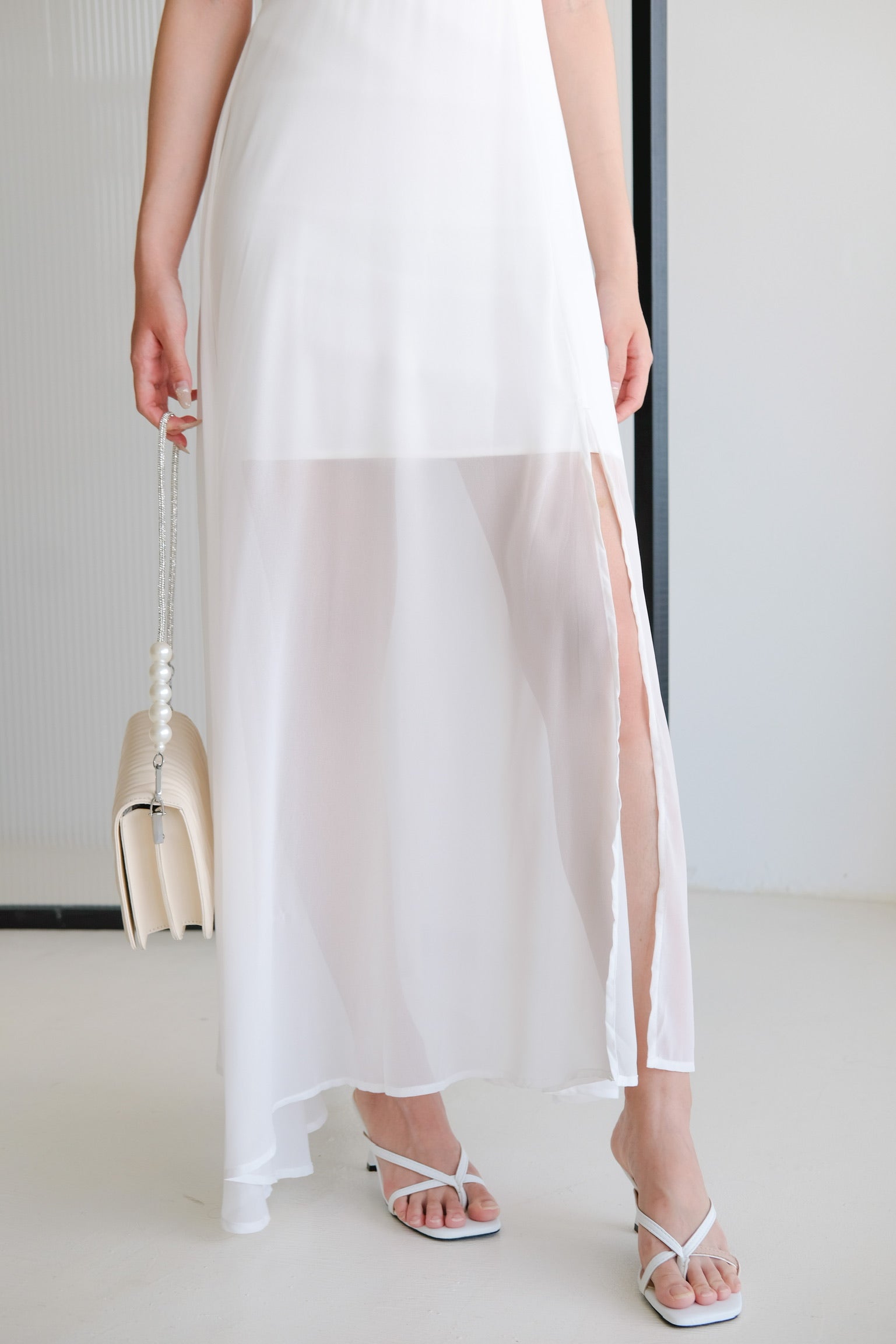 Soraya Lace Chiffon Slit Maxi Dress (White)