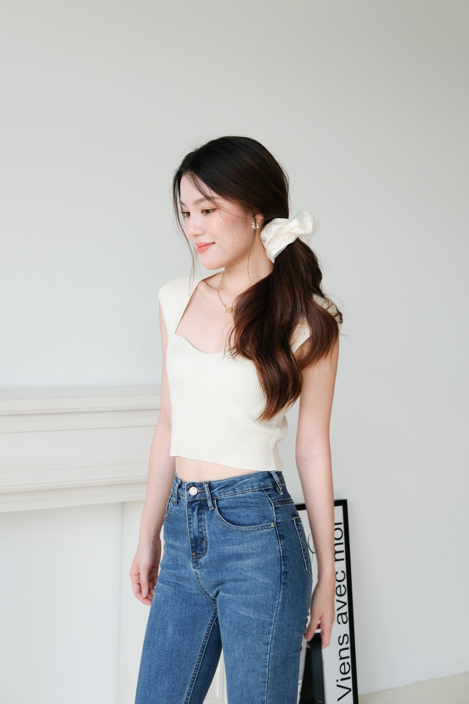 Gina Sweetheart Knit Crop Top (Beige Clay)