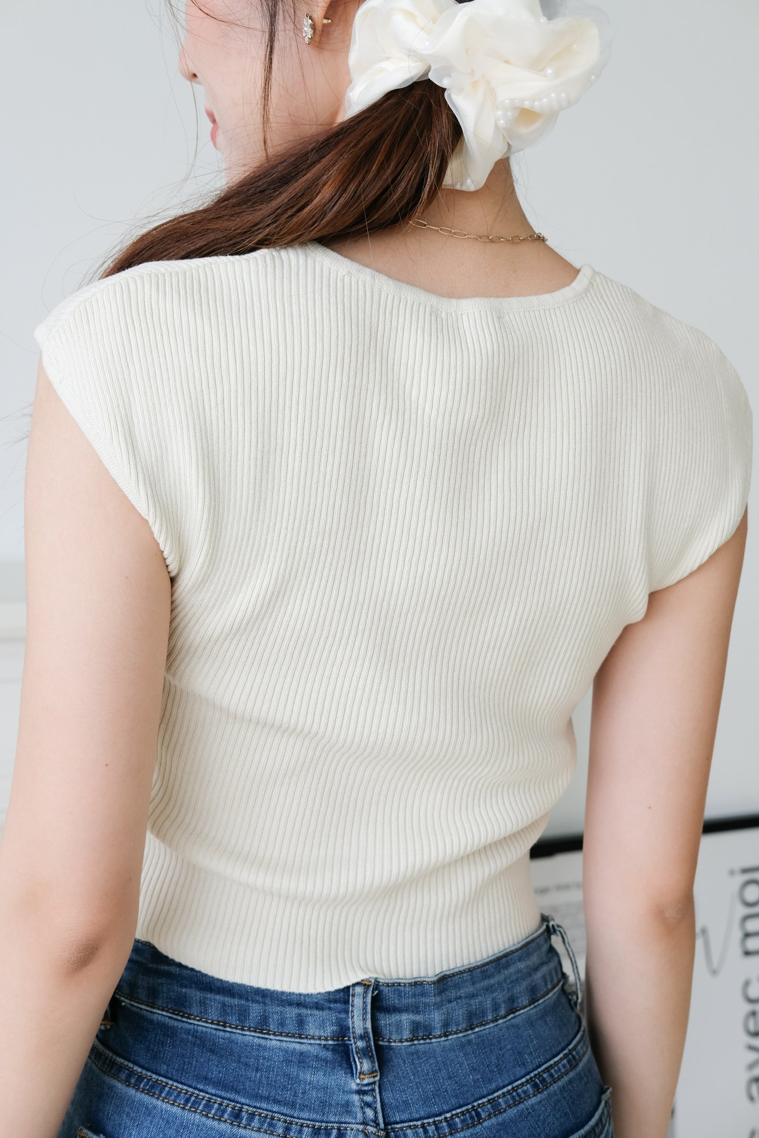 Gina Sweetheart Knit Crop Top (Beige Clay)