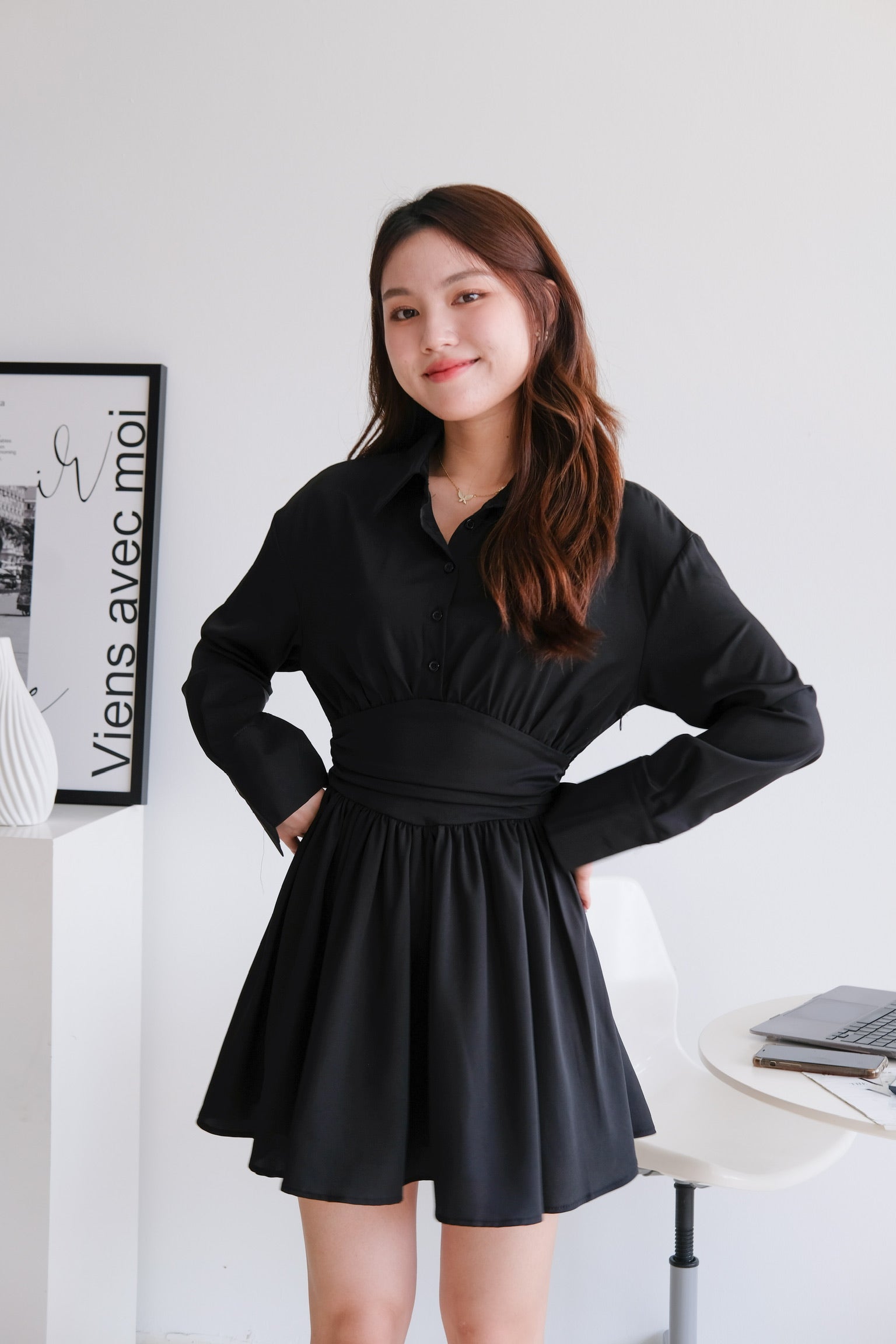 Mavis Collared Long Sleeve Dress (Black)