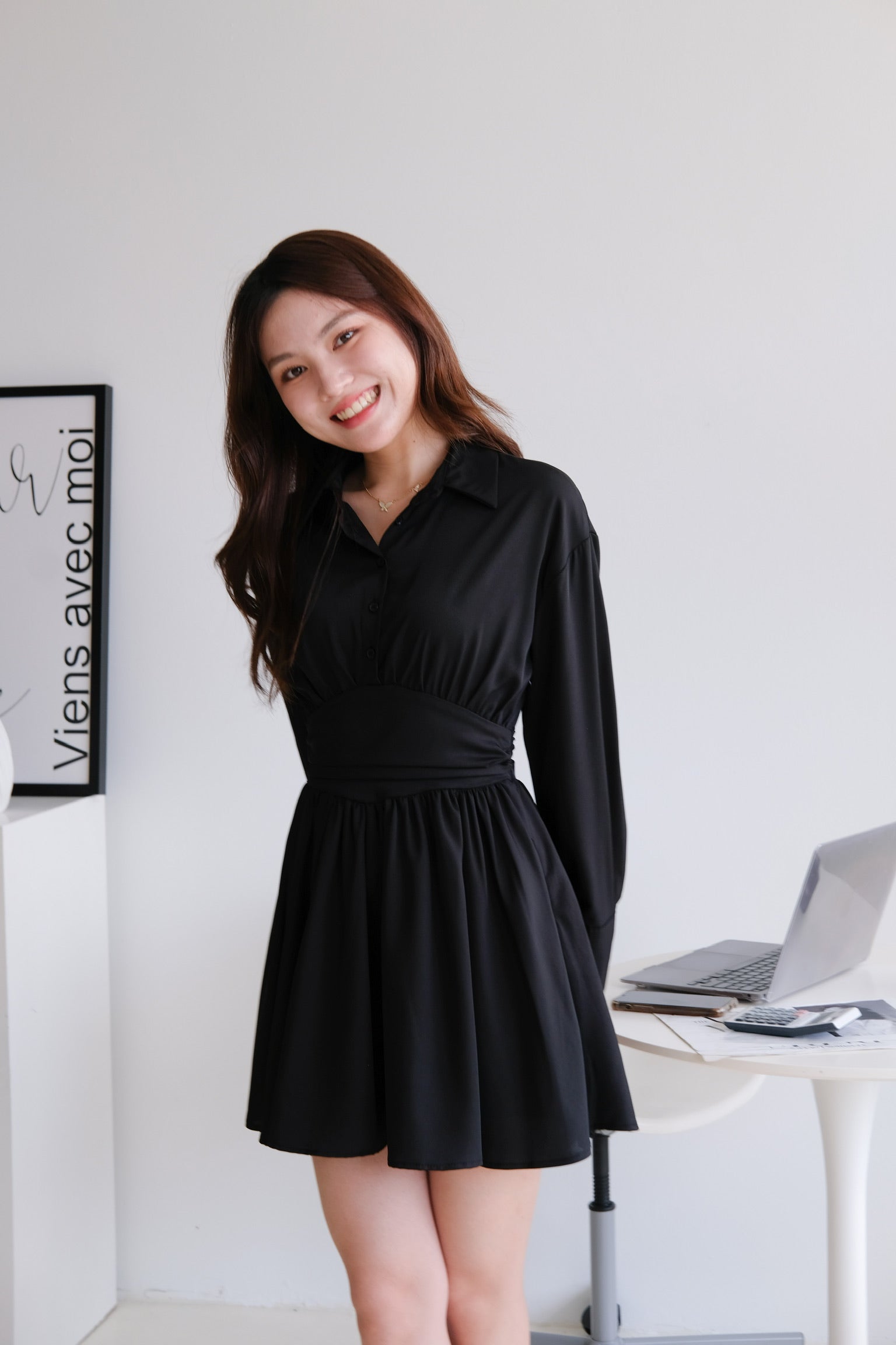 Mavis Collared Long Sleeve Dress (Black)