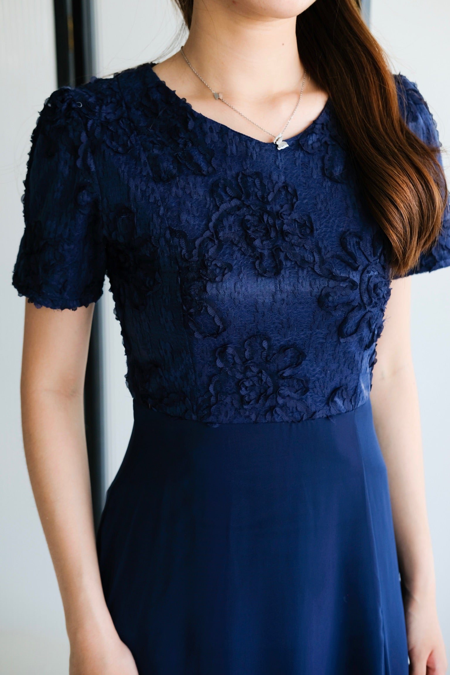 Soraya Lace Chiffon Slit Maxi Dress (Navy Blue)