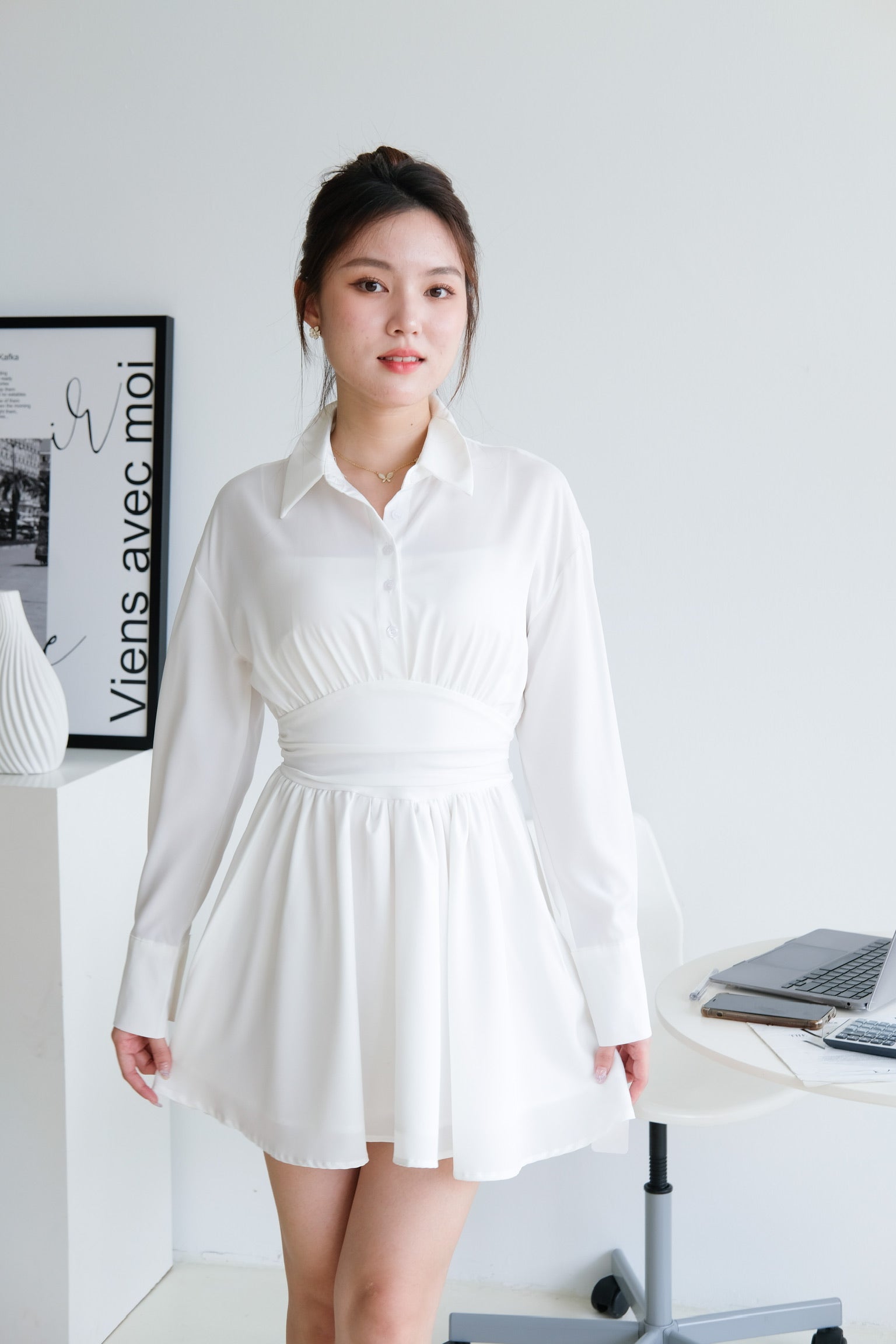 Mavis Collared Long Sleeve Dress (White)