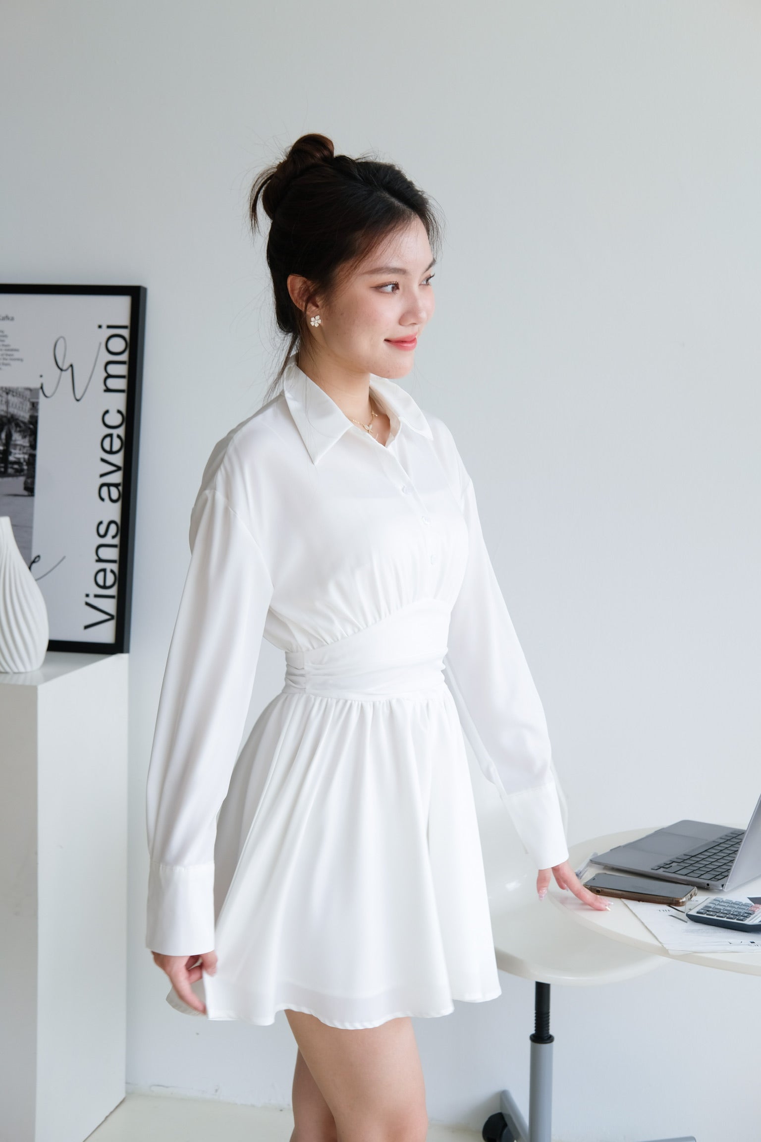 Mavis Collared Long Sleeve Dress (White)